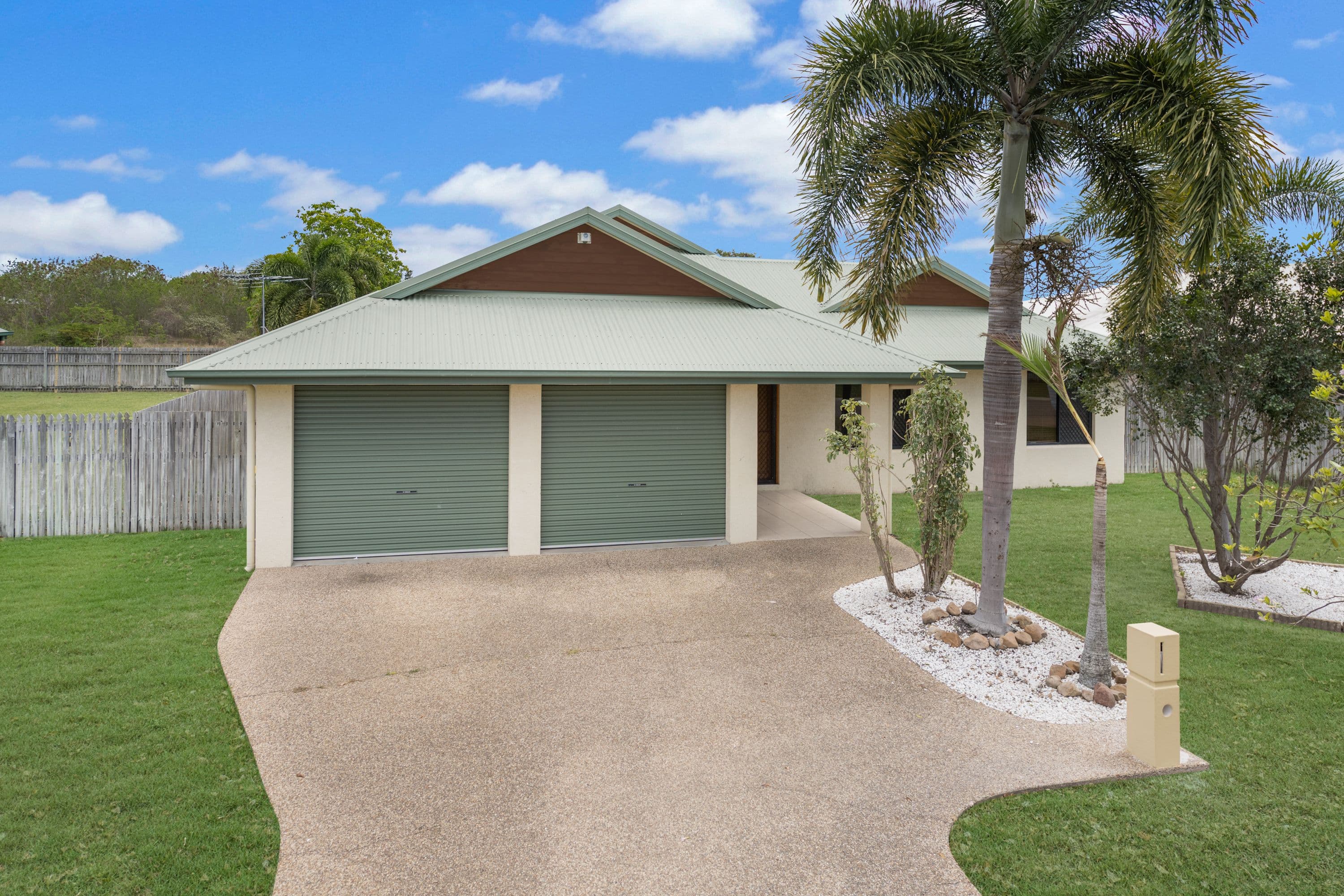 55 Bamboo Crescent, Mount Louisa QLD 4814, Mount Louisa - Thumbnail 2