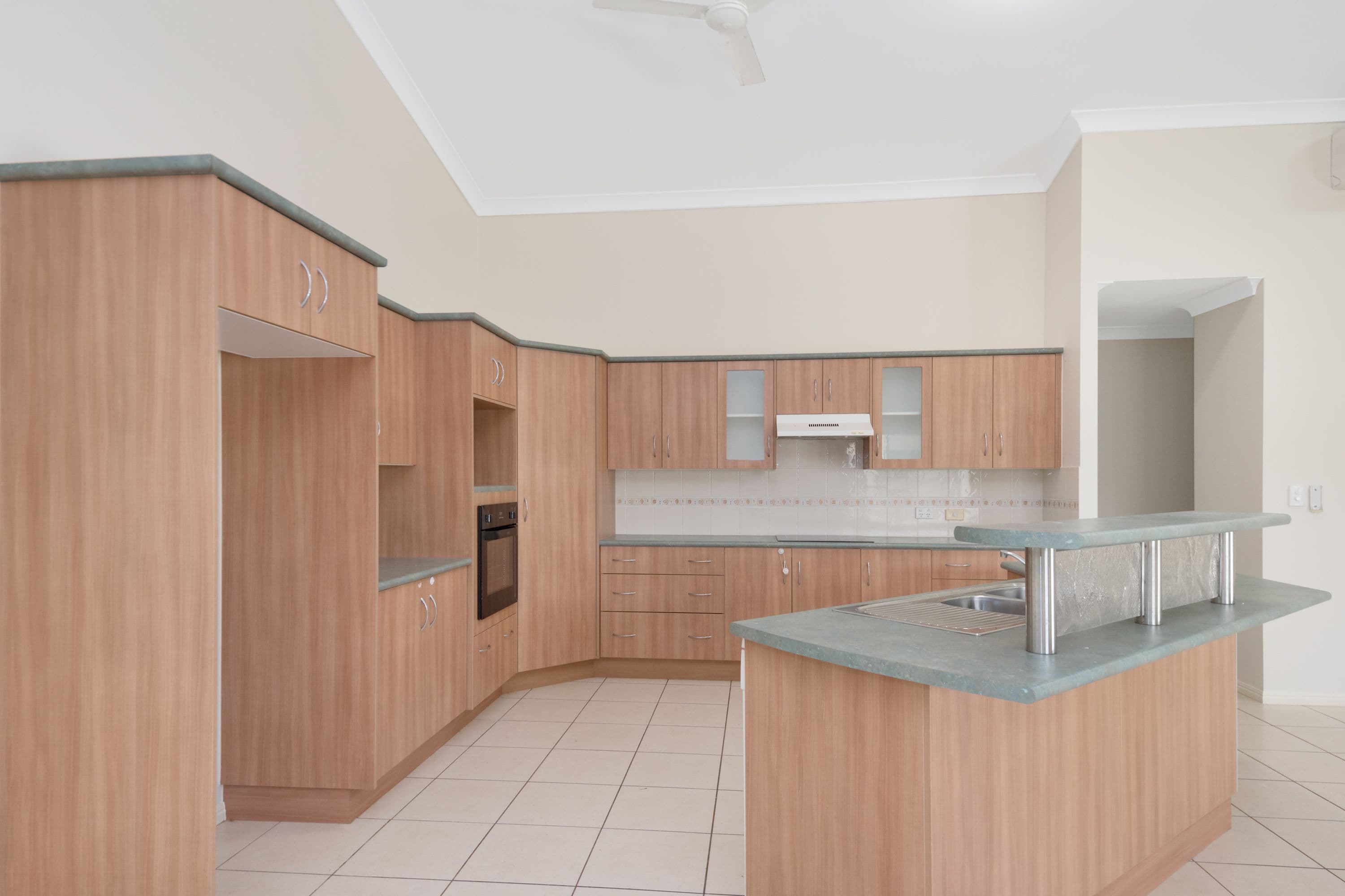 55 Bamboo Crescent, Mount Louisa QLD 4814, Mount Louisa - Thumbnail 4