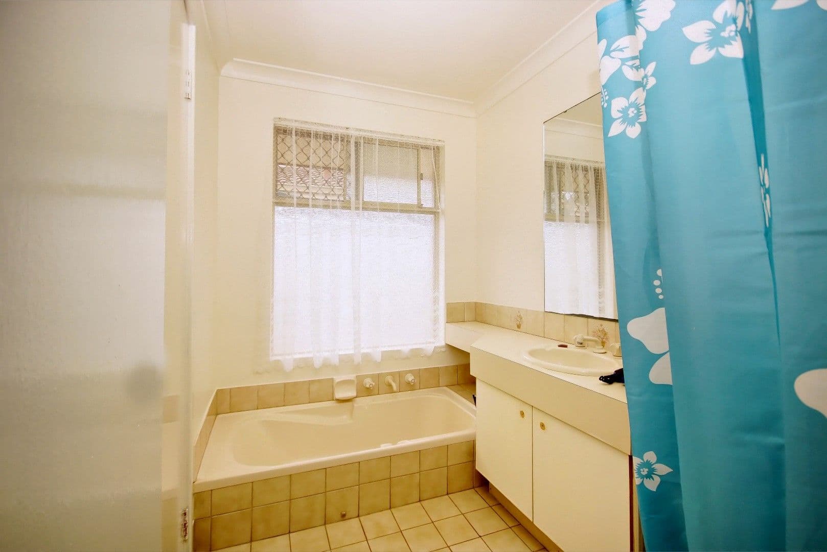 28 Wintersweet Ramble, Mirrabooka WA 6061, Mirrabooka - Thumbnail 6