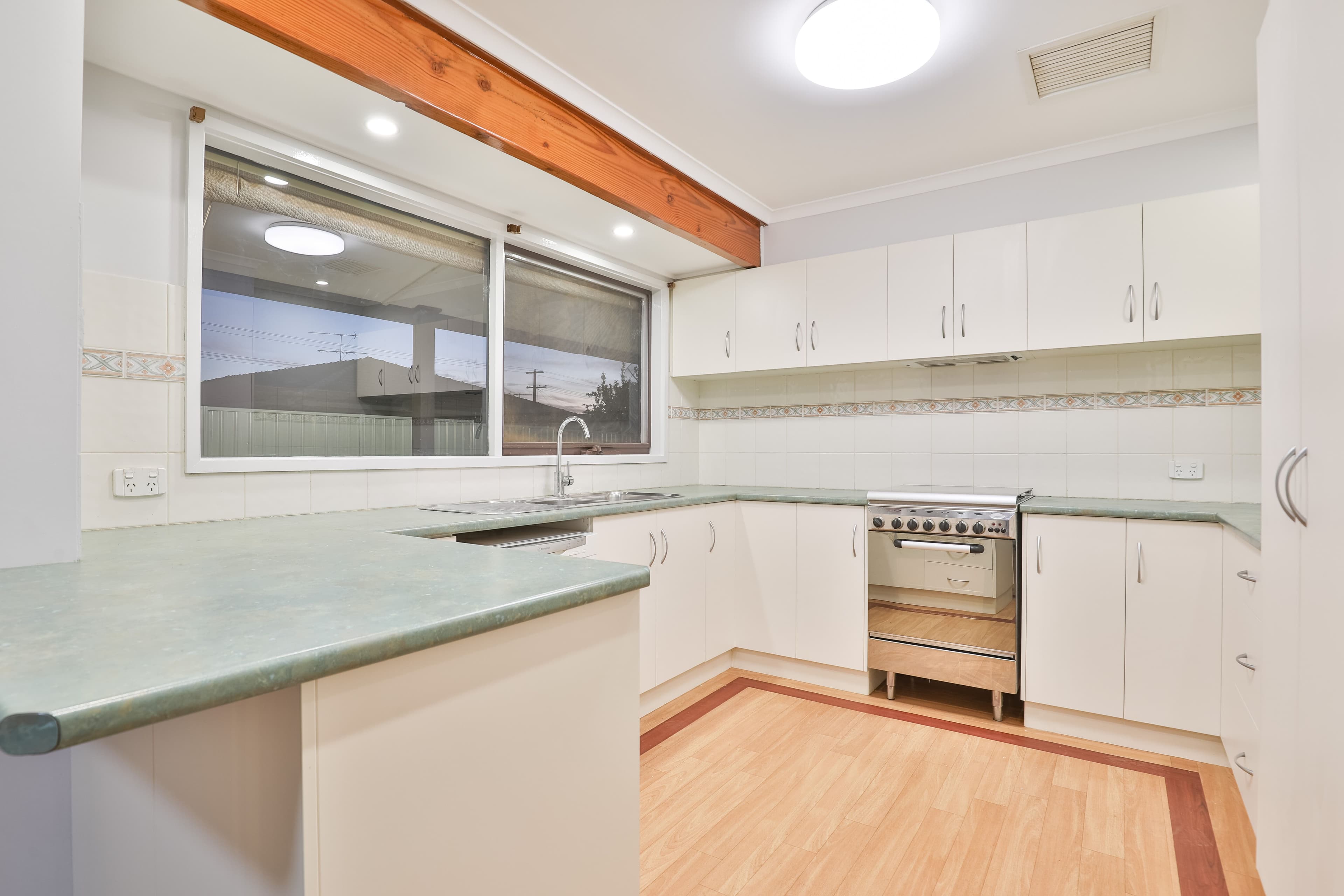 16 Coleman Avenue, Mildura VIC 3500, Mildura - Thumbnail 6
