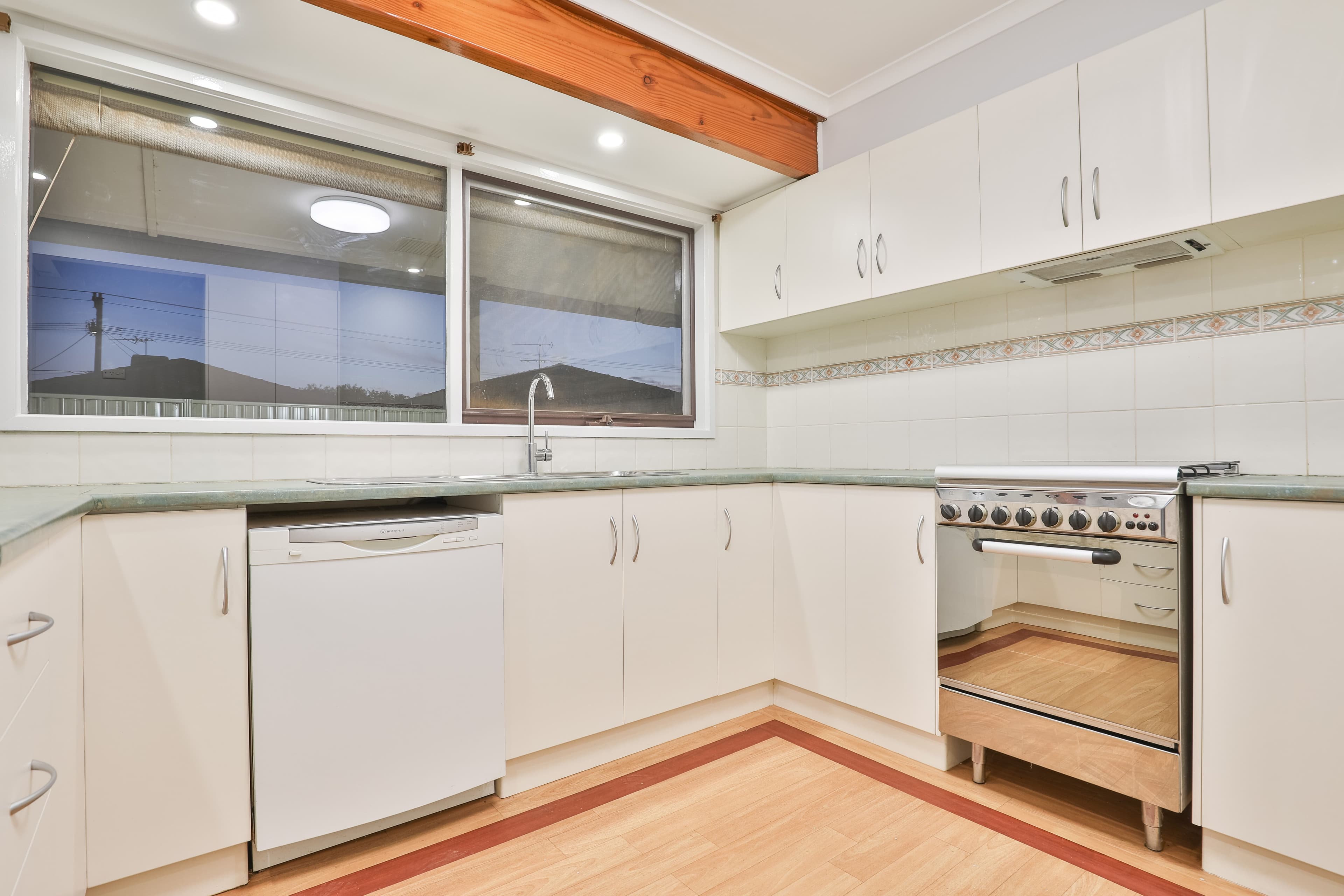 16 Coleman Avenue, Mildura VIC 3500, Mildura - Thumbnail 7