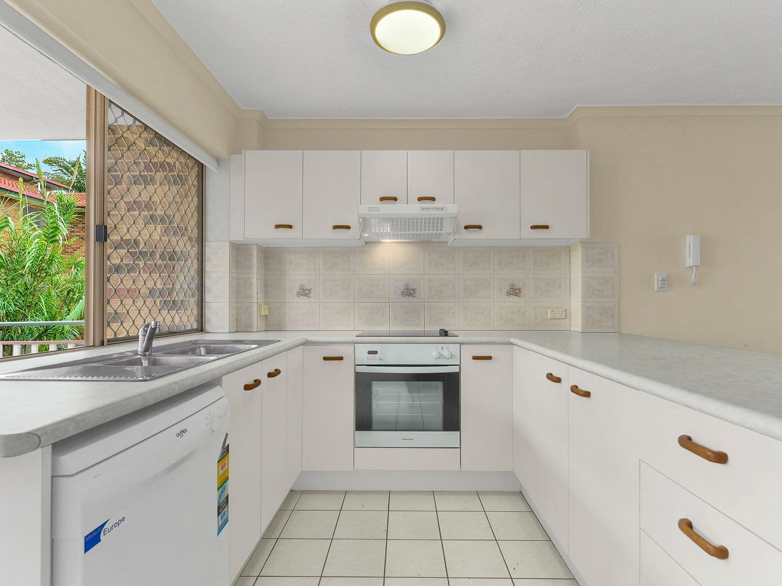 45 McLay Street, Coorparoo QLD 4151, Coorparoo - Thumbnail 2