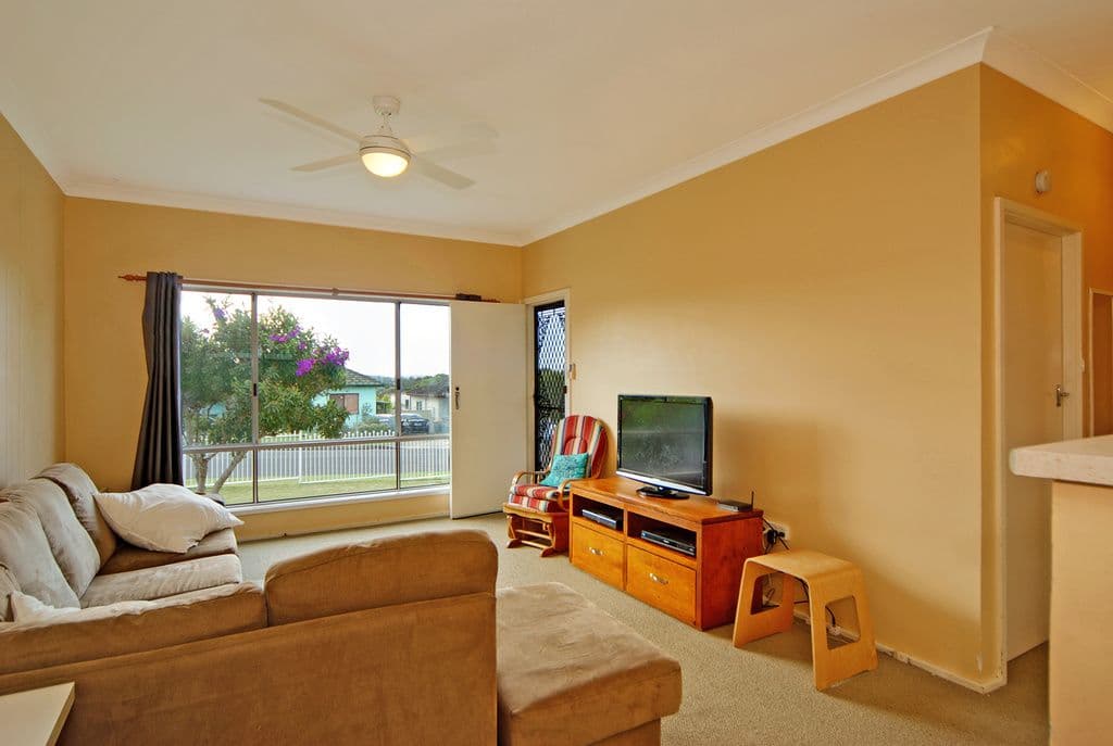2 Bluebell Road, BARRACK HEIGHTS NSW 2528, Barrack Heights - Thumbnail 2