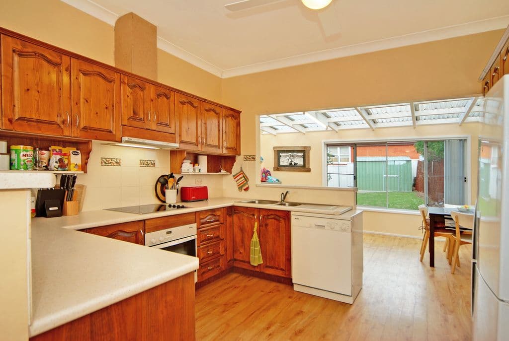 2 Bluebell Road, BARRACK HEIGHTS NSW 2528, Barrack Heights - Thumbnail 3