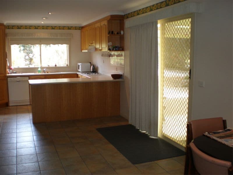 20   Darraweit Road, WALLAN VIC 3756, Wallan - Thumbnail 4