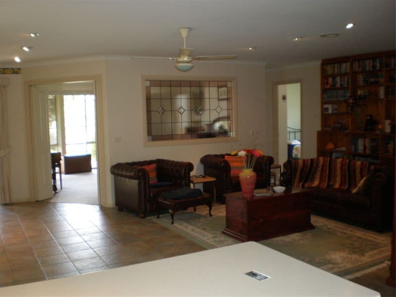 20   Darraweit Road, WALLAN VIC 3756, Wallan - Thumbnail 6