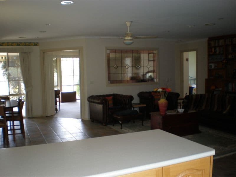20   Darraweit Road, WALLAN VIC 3756, Wallan - Thumbnail 7
