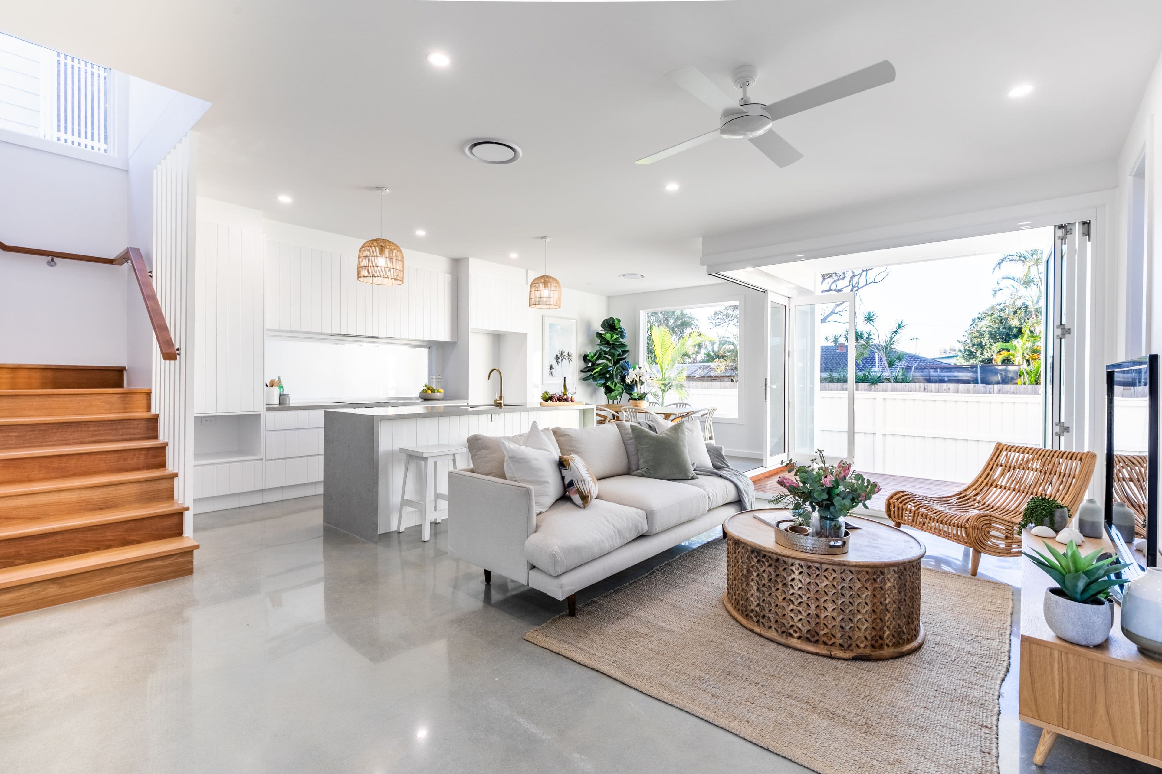 15 Kallay Street, Miami QLD 4220, Miami - Thumbnail 2