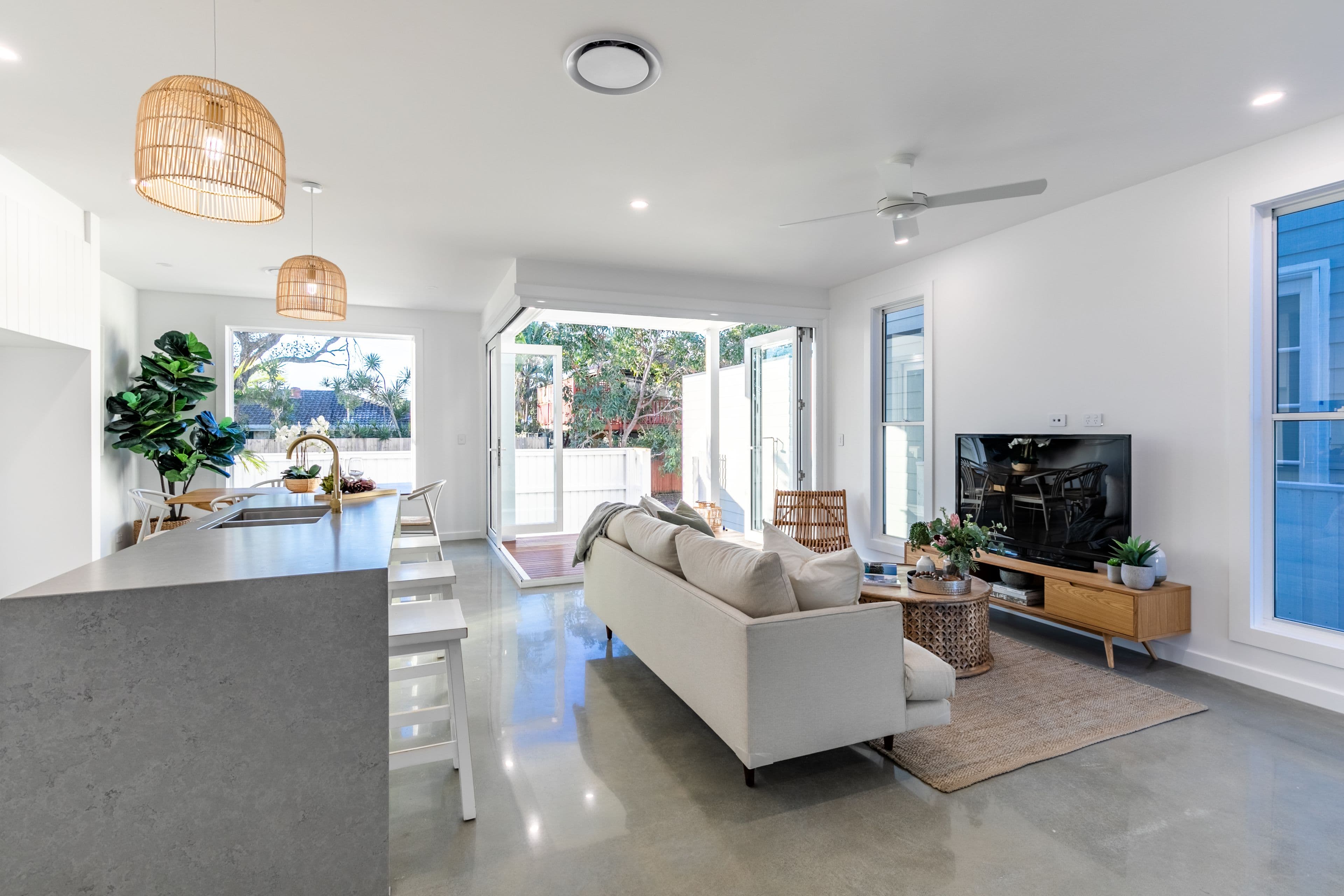 15 Kallay Street, Miami QLD 4220, Miami - Thumbnail 5