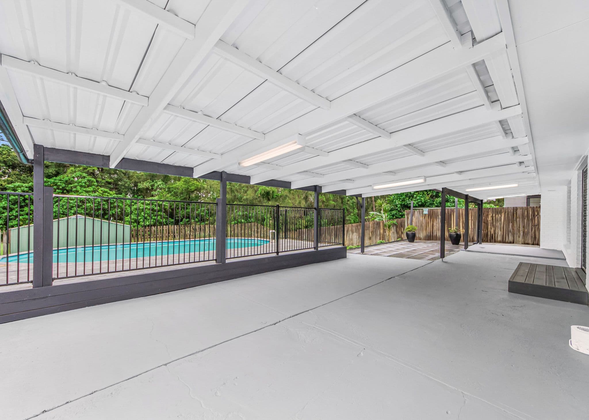 11 Pappas Way, Carrara QLD 4211, Carrara - Thumbnail 3