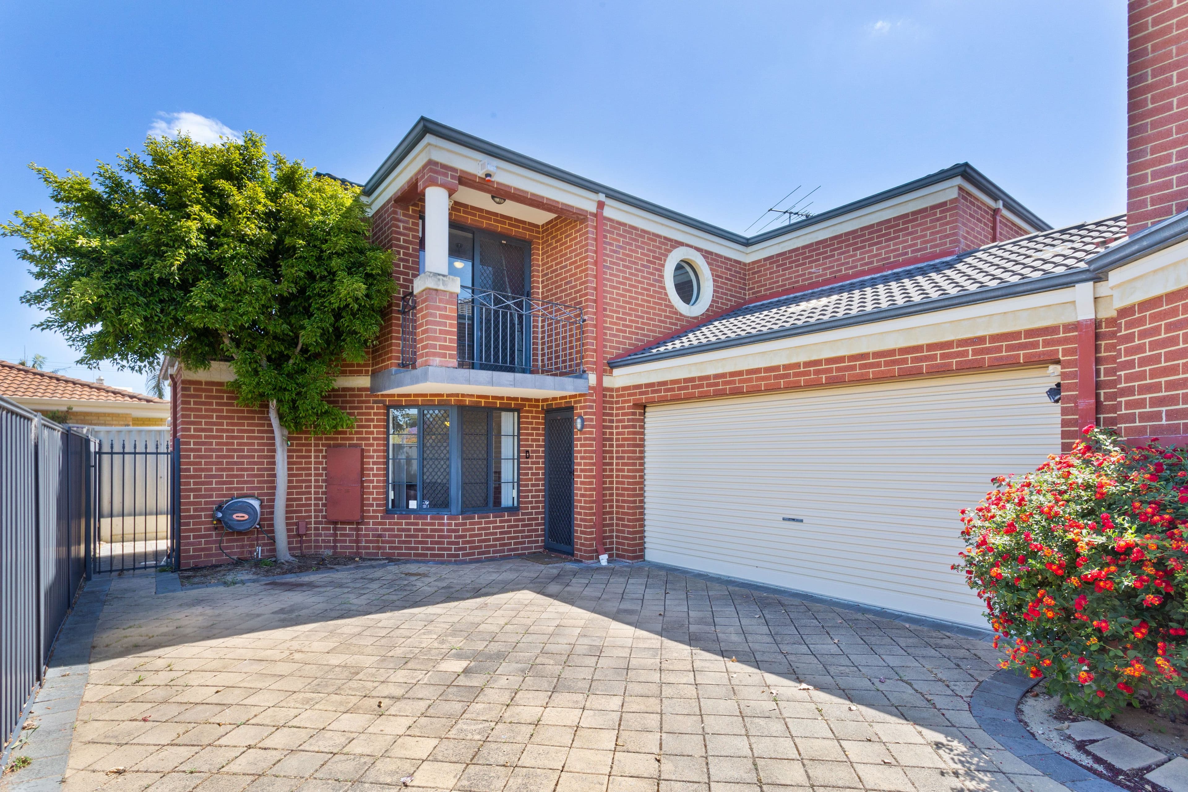11D Edna Street, Tuart Hill WA 6060, Tuart Hill - Thumbnail 2