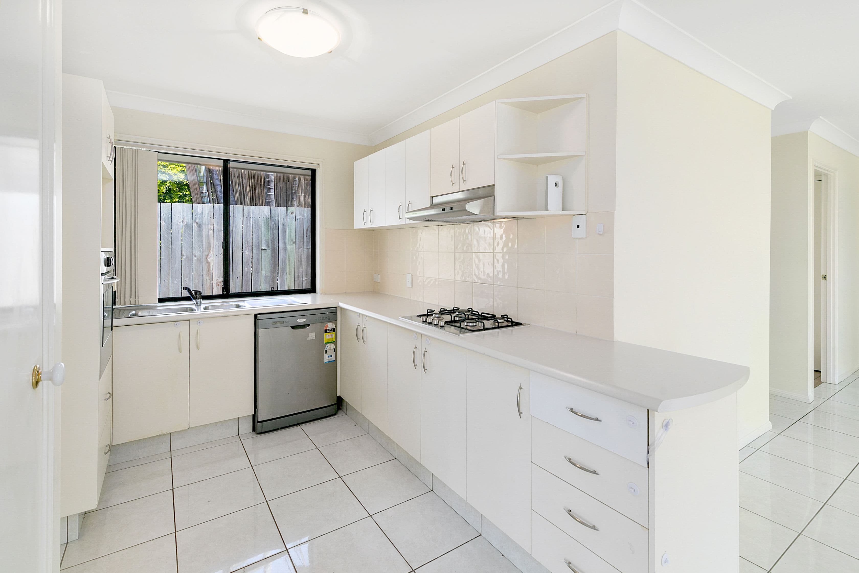 6 Badminton Court, Forest Lake QLD 4078, Forest Lake - Thumbnail 4