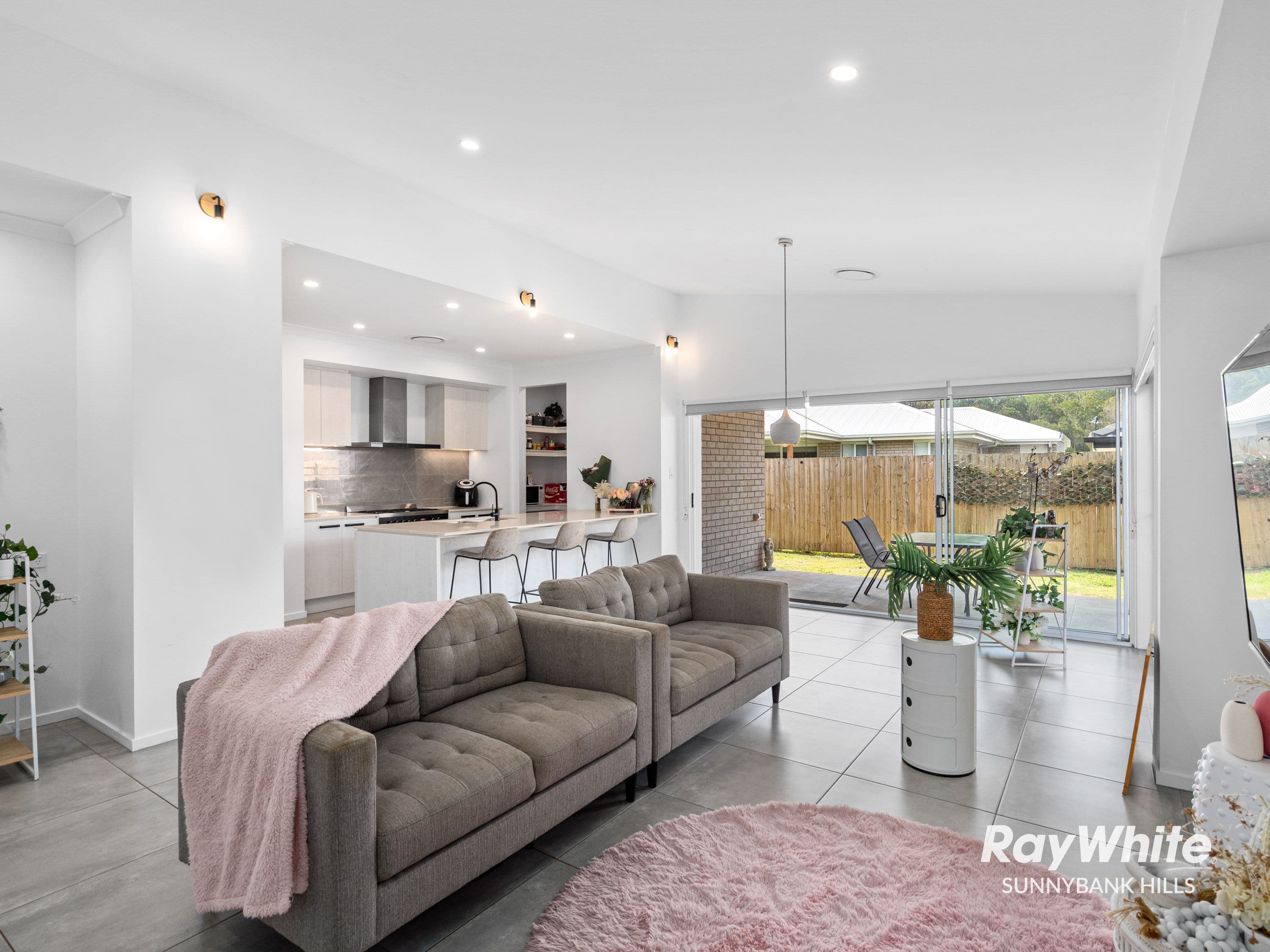 7 Illawarra Road, Greenbank QLD 4124, Greenbank - Thumbnail 2