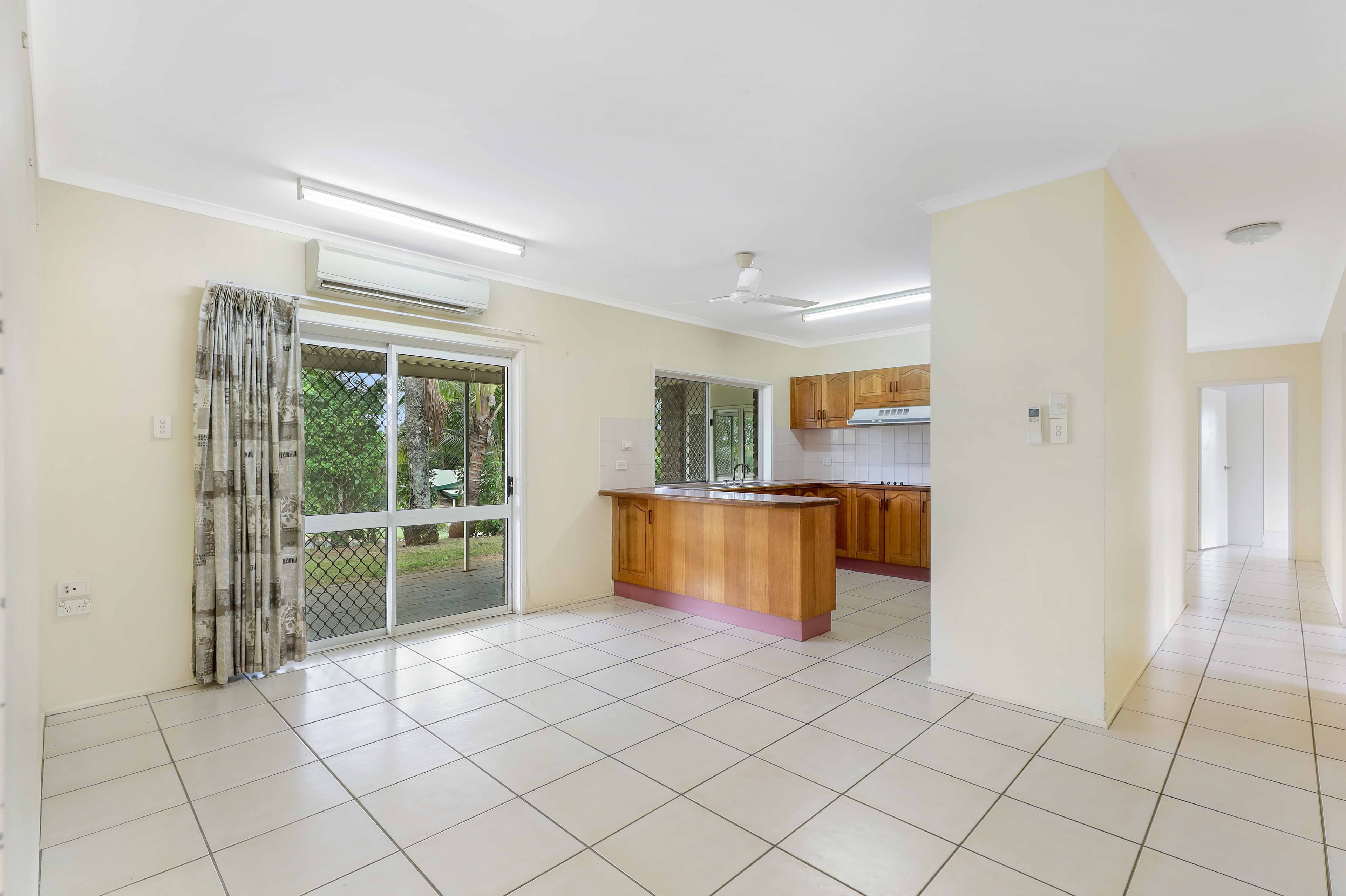 187 Harvey Road, Redlynch QLD 4870, Redlynch - Thumbnail 4
