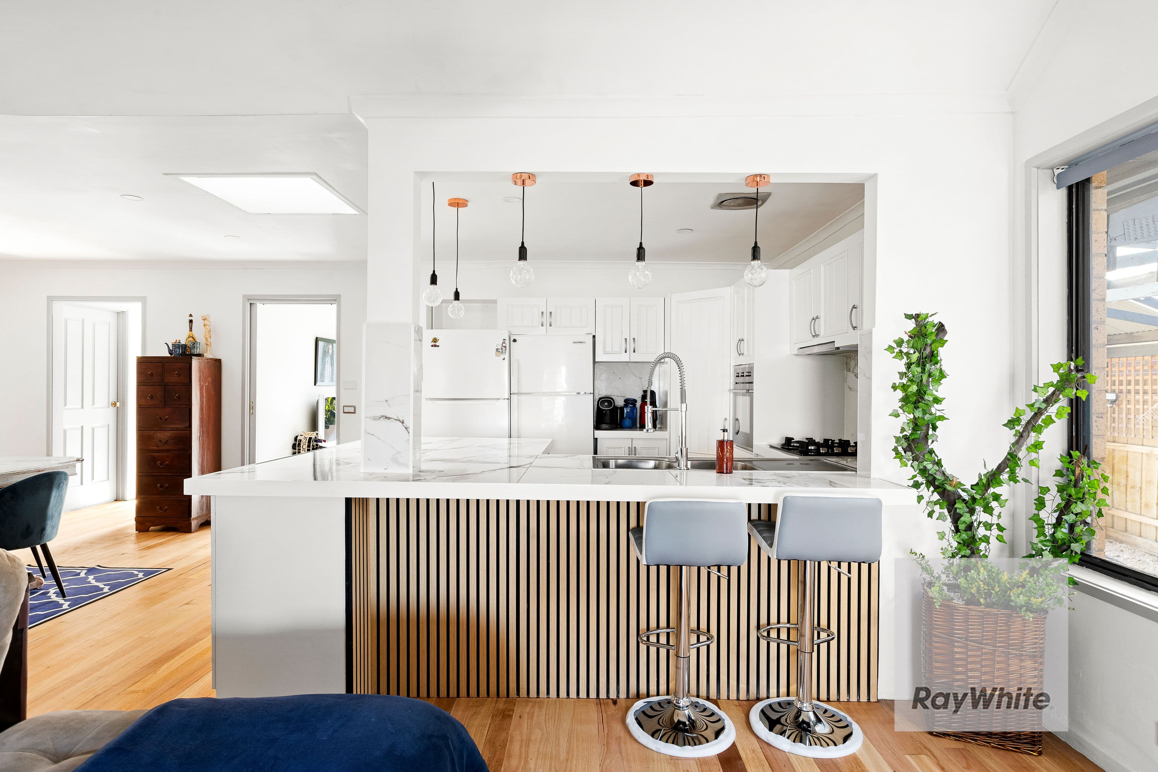 9 Cabernet Crescent, Bundoora VIC 3083, Bundoora - Thumbnail 2