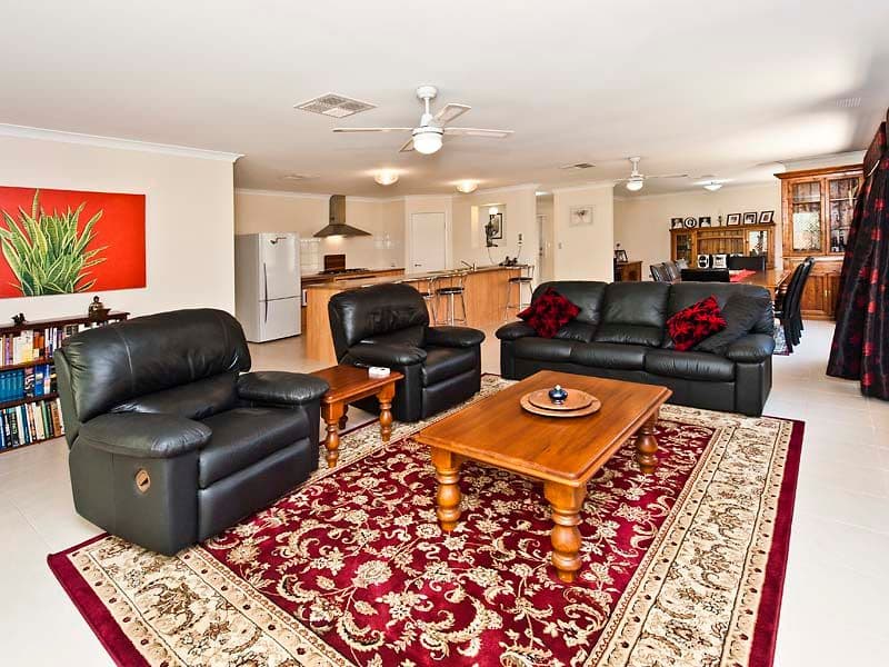 2 Peak Place, BALDIVIS WA 6171, Baldivis - Thumbnail 2