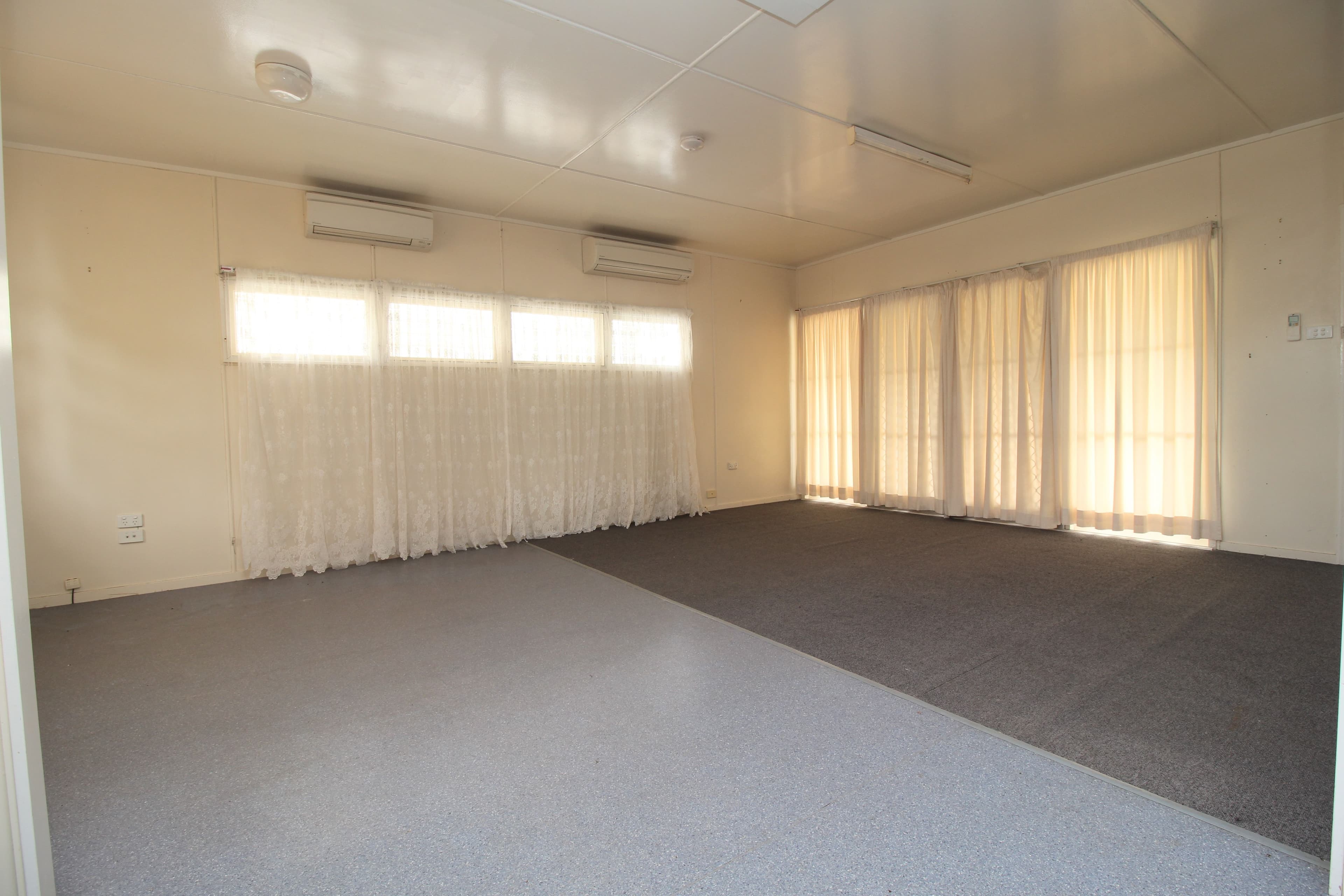 34 Old Airport Drive, Emerald QLD 4720, Emerald - Thumbnail 5