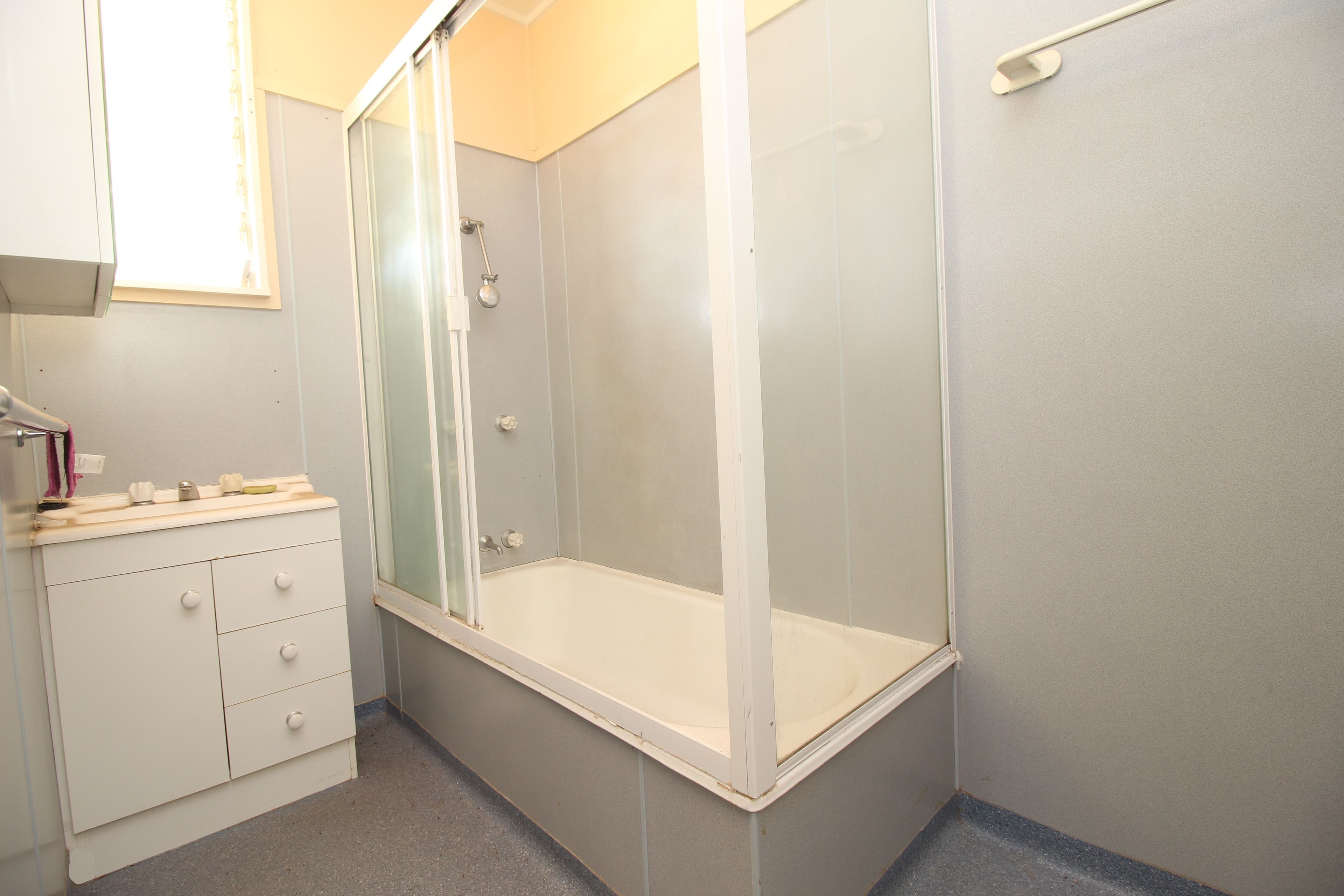 34 Old Airport Drive, Emerald QLD 4720, Emerald - Thumbnail 8