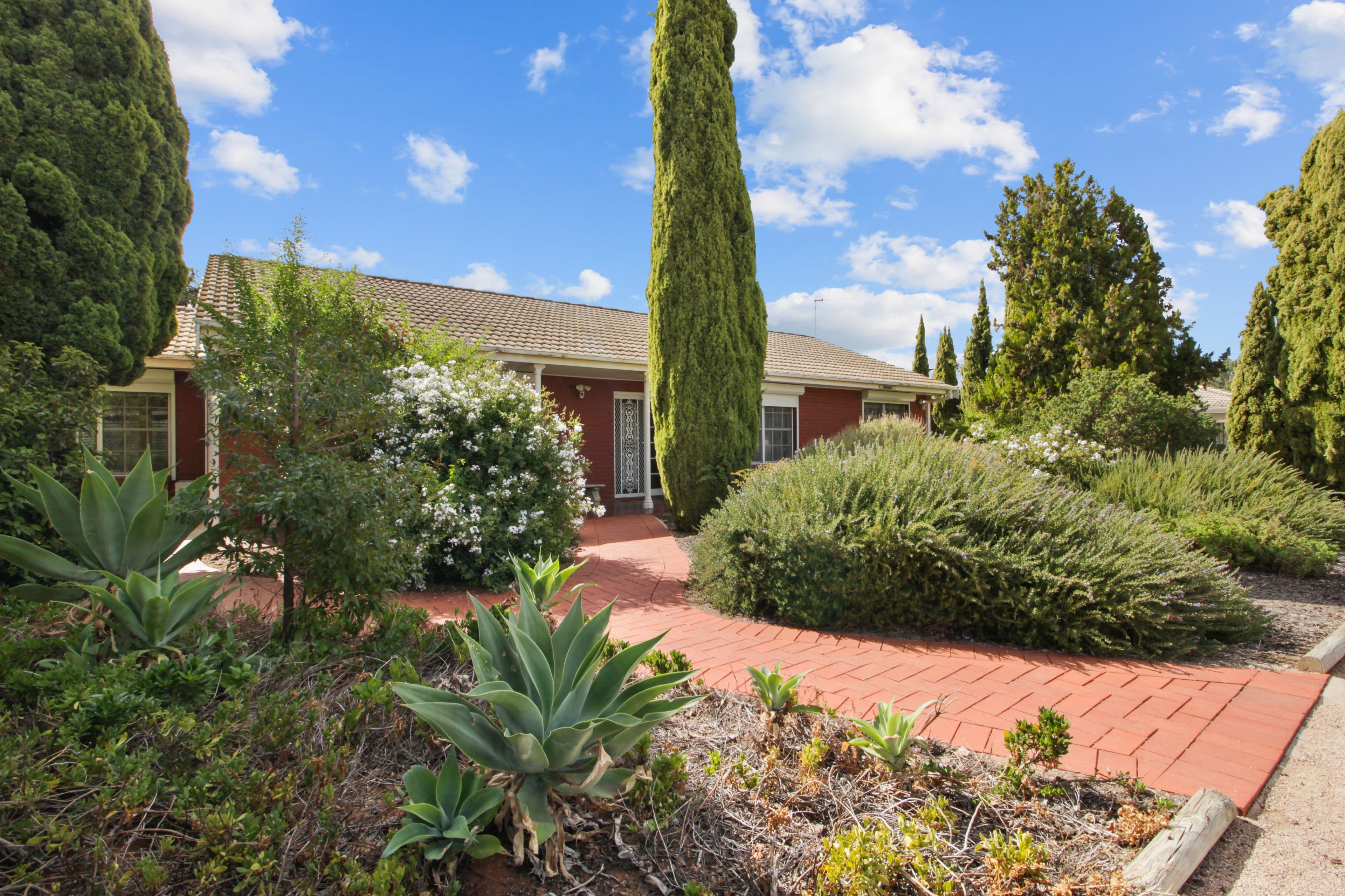 4 Taylor Street, Renmark SA 5341, Renmark - Image 1