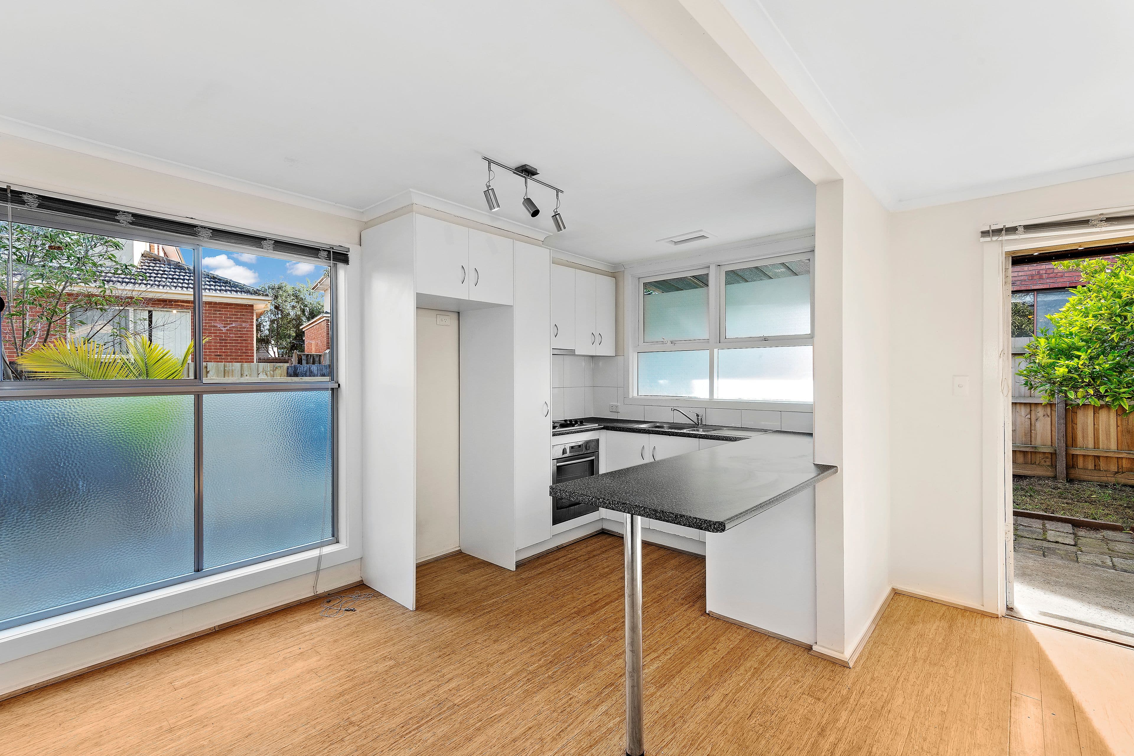 5 Burton Avenue, Clayton VIC 3168, Clayton - Thumbnail 2