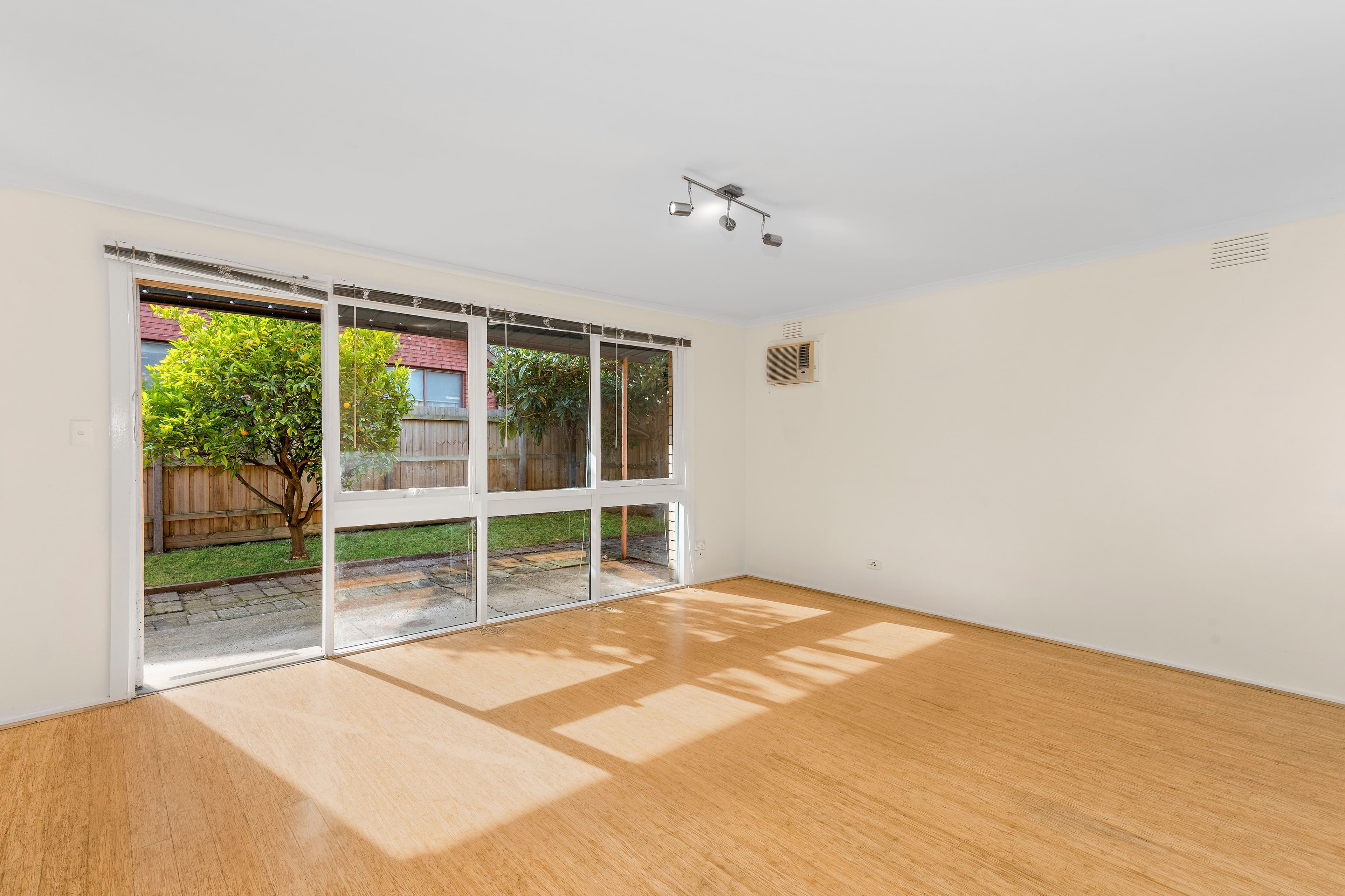 5 Burton Avenue, Clayton VIC 3168, Clayton - Thumbnail 5