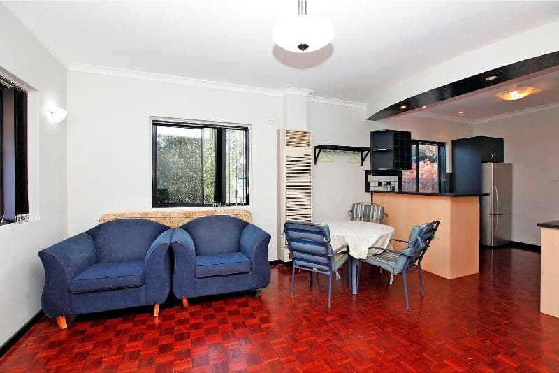 10 Hickford Street, RESERVOIR VIC 3073, Reservoir - Thumbnail 3