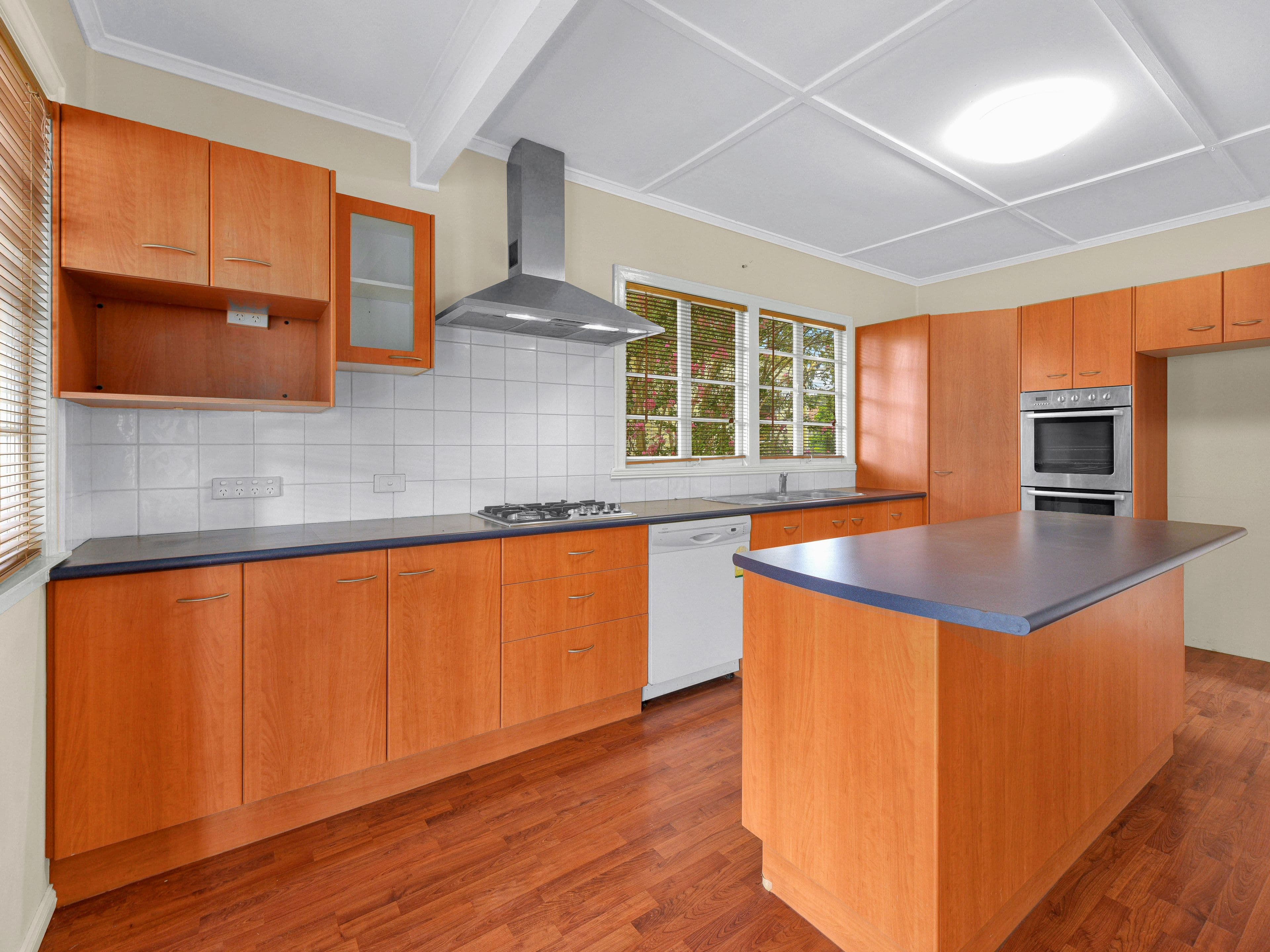 52 Camelia Street, Cannon Hill QLD 4170, Cannon Hill - Thumbnail 3