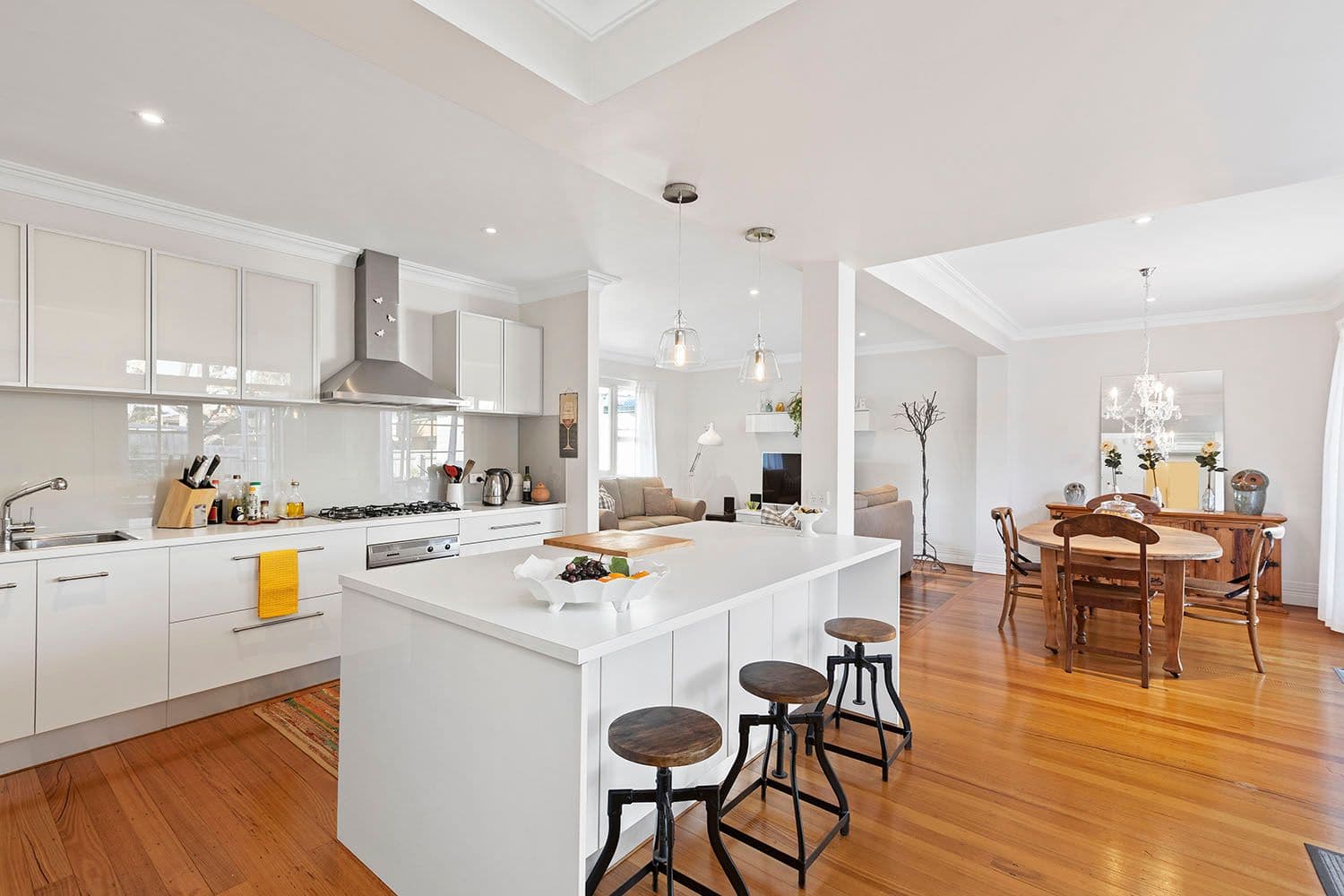 6 Sunray Avenue, Cheltenham VIC 3192, Cheltenham - Thumbnail 3