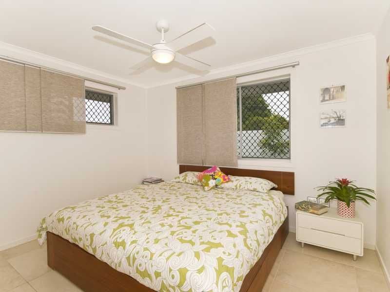 27 Walker Street, PALM BEACH QLD 4221, Palm Beach - Thumbnail 4