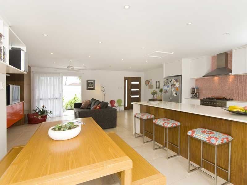27 Walker Street, PALM BEACH QLD 4221, Palm Beach - Thumbnail 8
