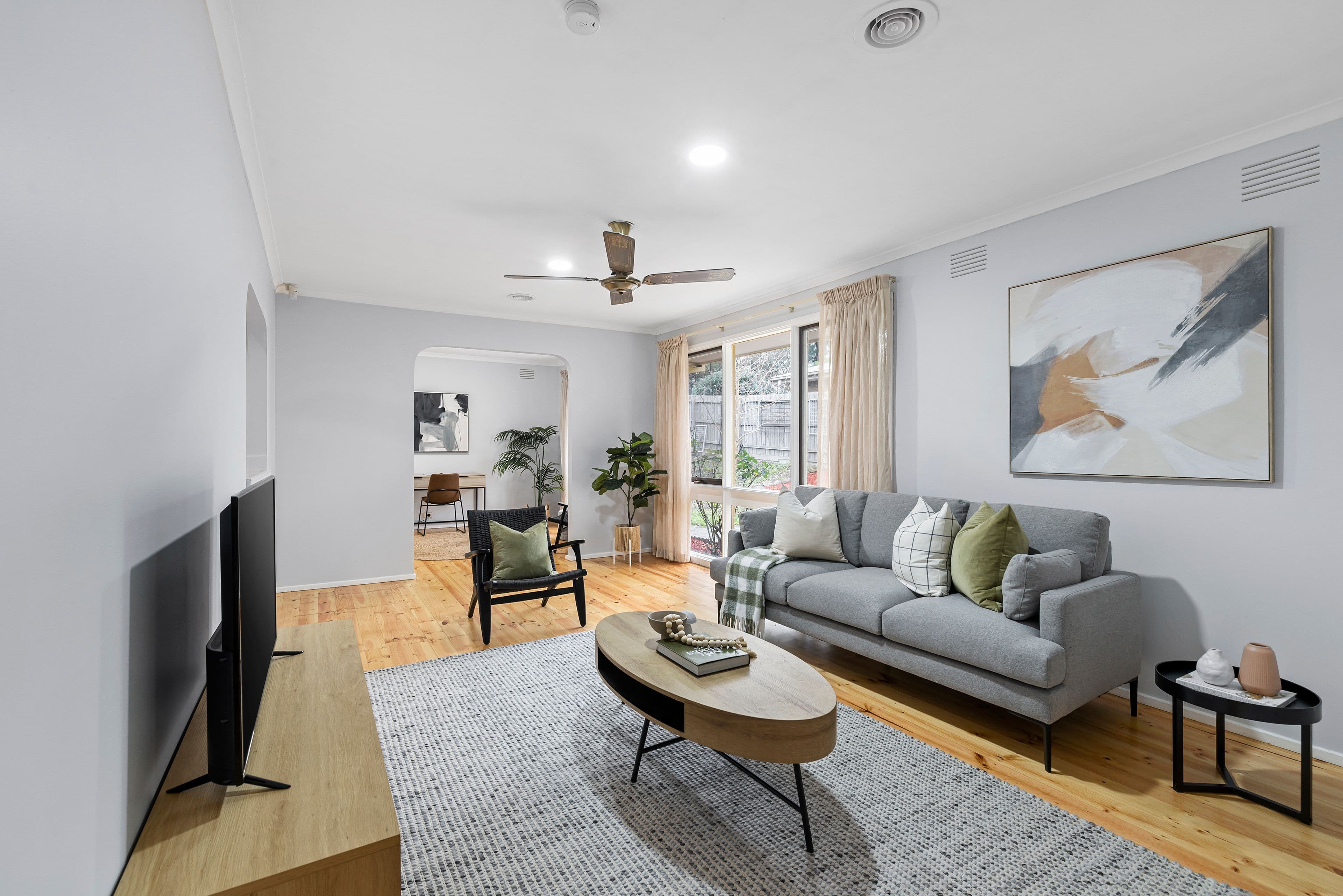4 Menzies Drive, Sunbury VIC 3429, Sunbury - Thumbnail 2