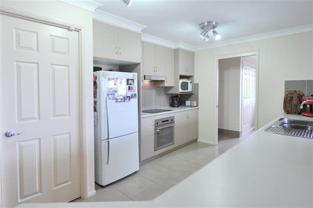 28 Whitman Street, WESTBROOK QLD 4350, Westbrook - Thumbnail 2