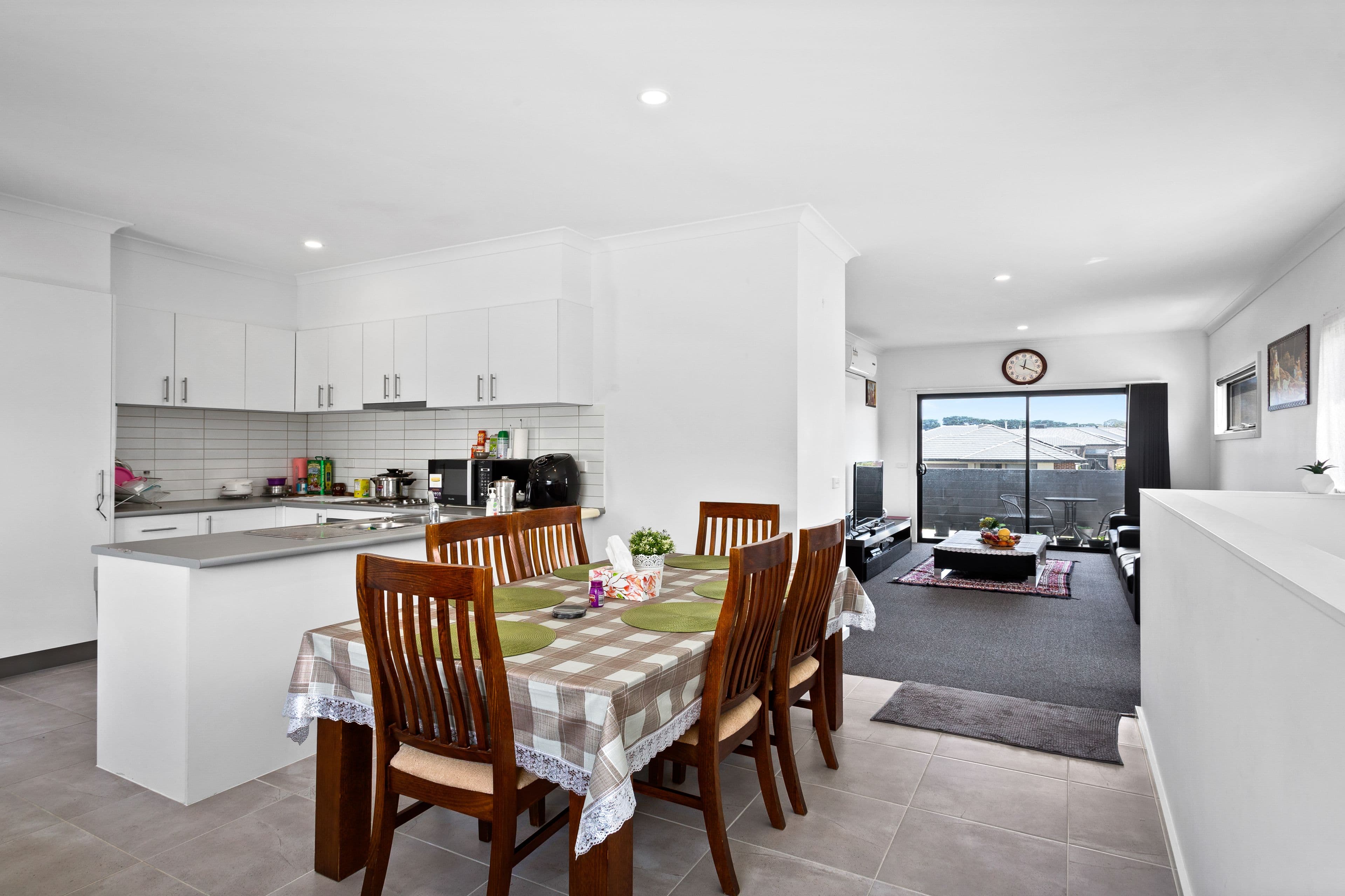 11 Nugget Way, Cranbourne East VIC 3977, Cranbourne East - Thumbnail 2