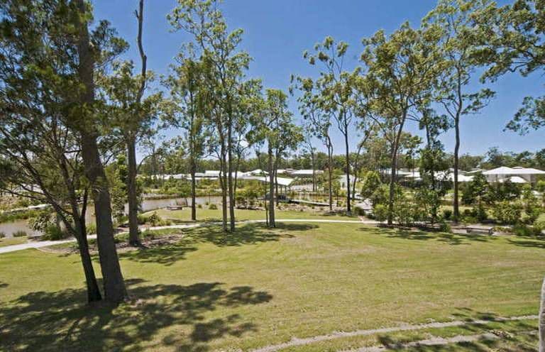 48 Picnic Creek Drive, COOMERA QLD 4209, Coomera - Thumbnail 3