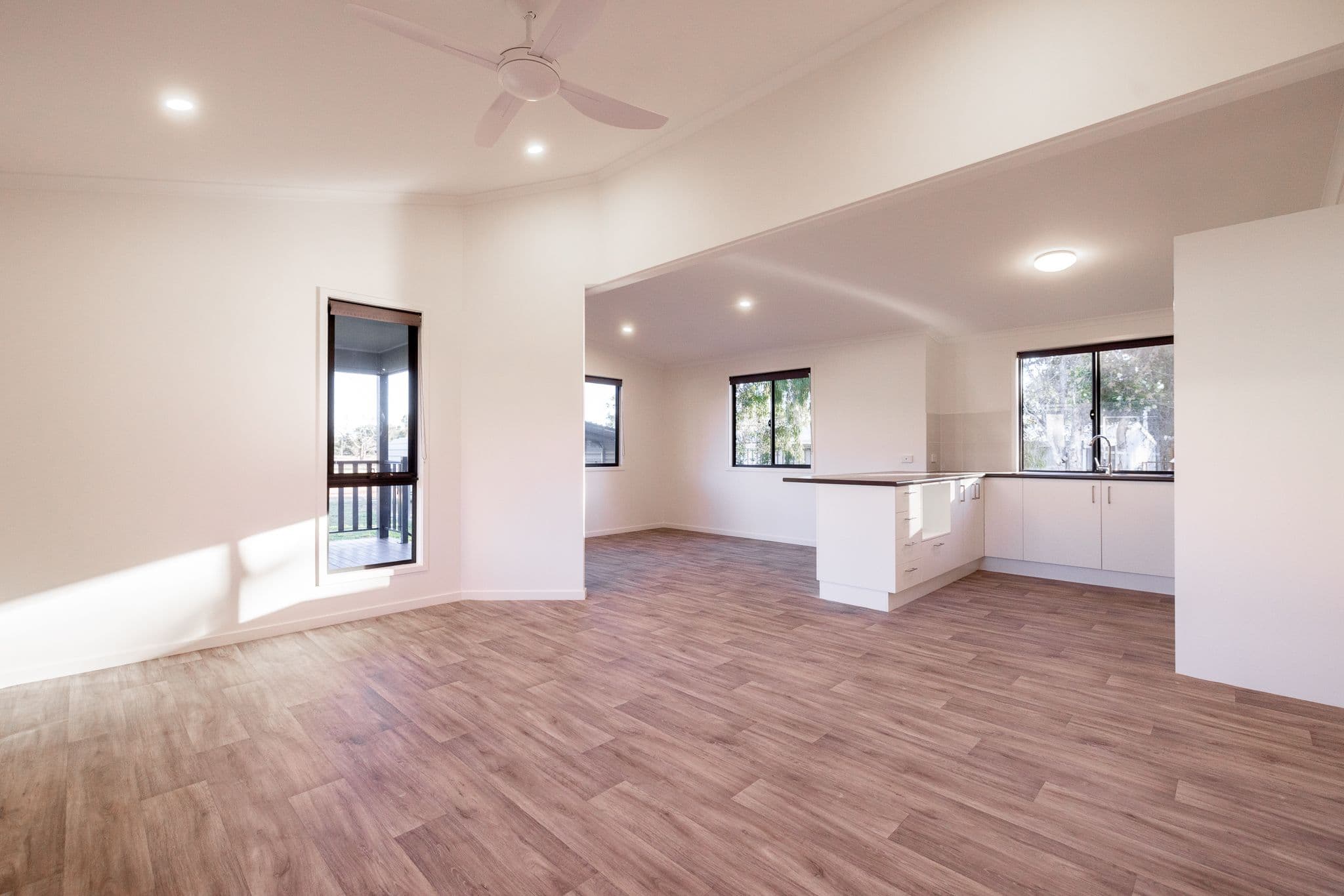 120 Acacia Street, Barcaldine QLD 4725, Barcaldine - Thumbnail 6