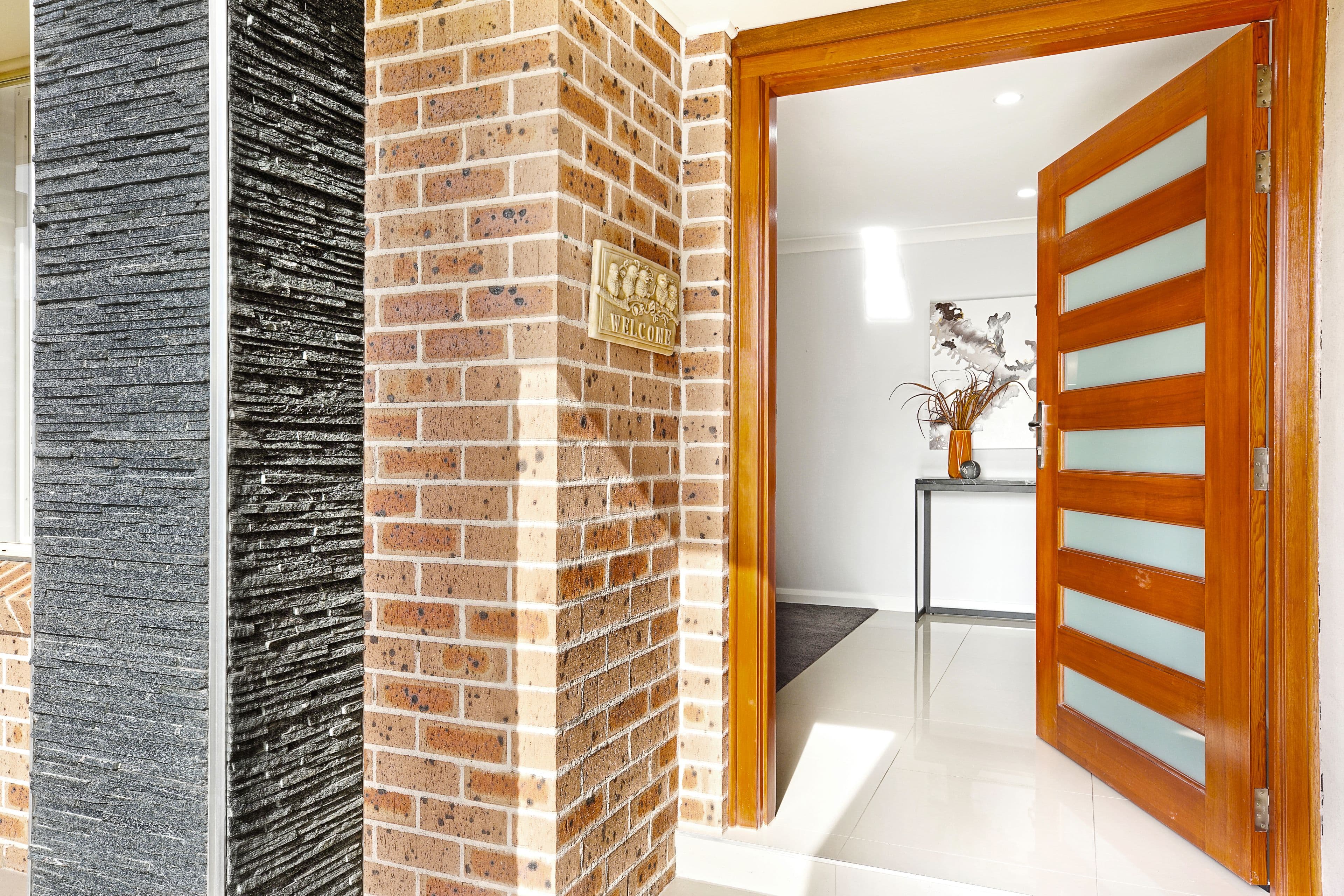 6 Gleneagles Way, Glenmore Park - Thumbnail 3