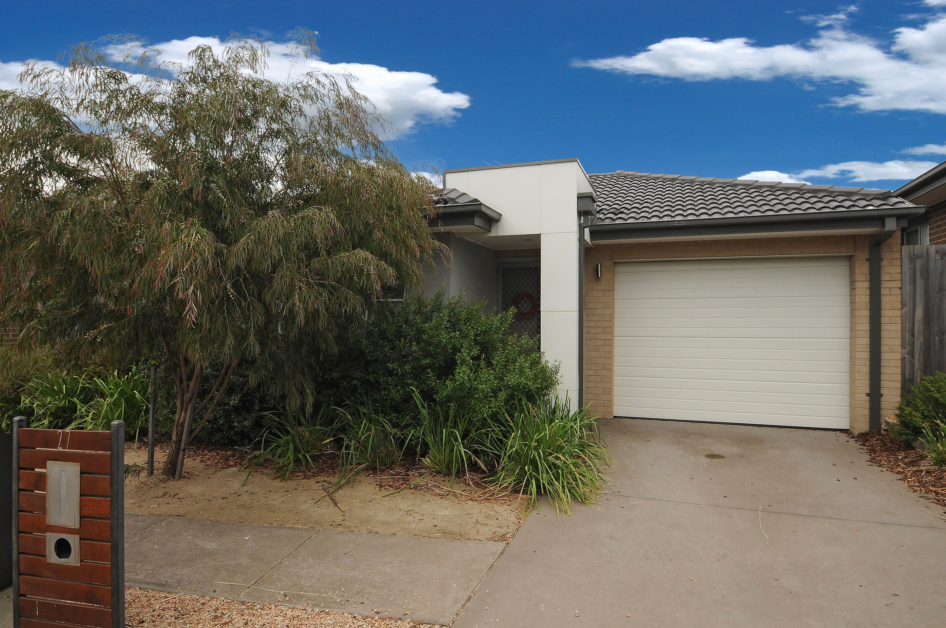 27 Botany Drive, Carrum Downs VIC 3201, Carrum Downs - Thumbnail 2