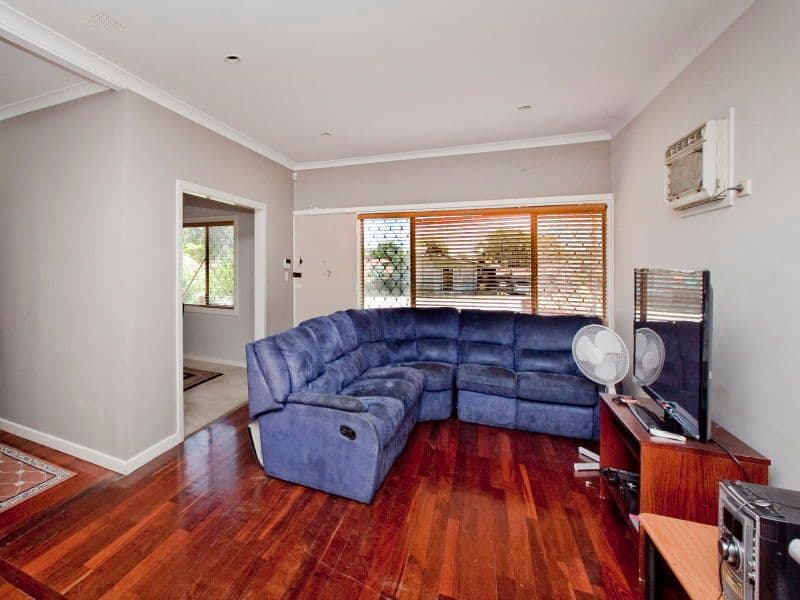 9 Bradley Way, LOCKRIDGE WA 6054, Lockridge - Thumbnail 3