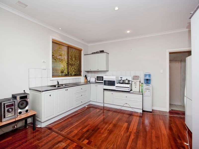 9 Bradley Way, LOCKRIDGE WA 6054, Lockridge - Thumbnail 7