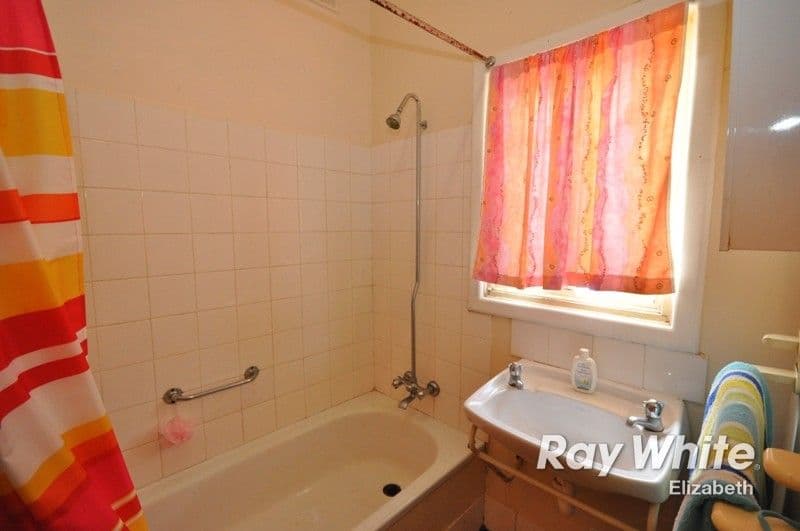 12 Donnington Road, ELIZABETH NORTH SA 5113, Elizabeth North - Thumbnail 4