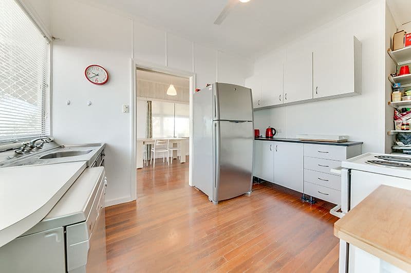 33 Todd Avenue, Yeppoon QLD 4703, Yeppoon - Thumbnail 5