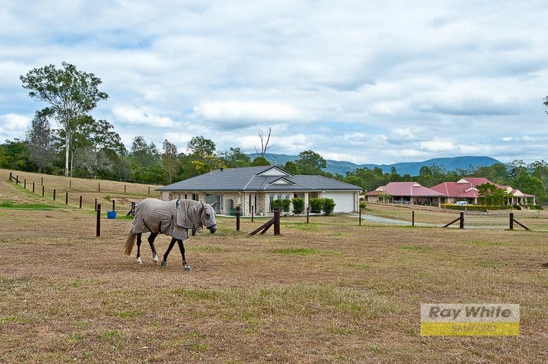 3 Stanley Robinson Court, CAMP MOUNTAIN QLD 4520, Camp Mountain - Thumbnail 3