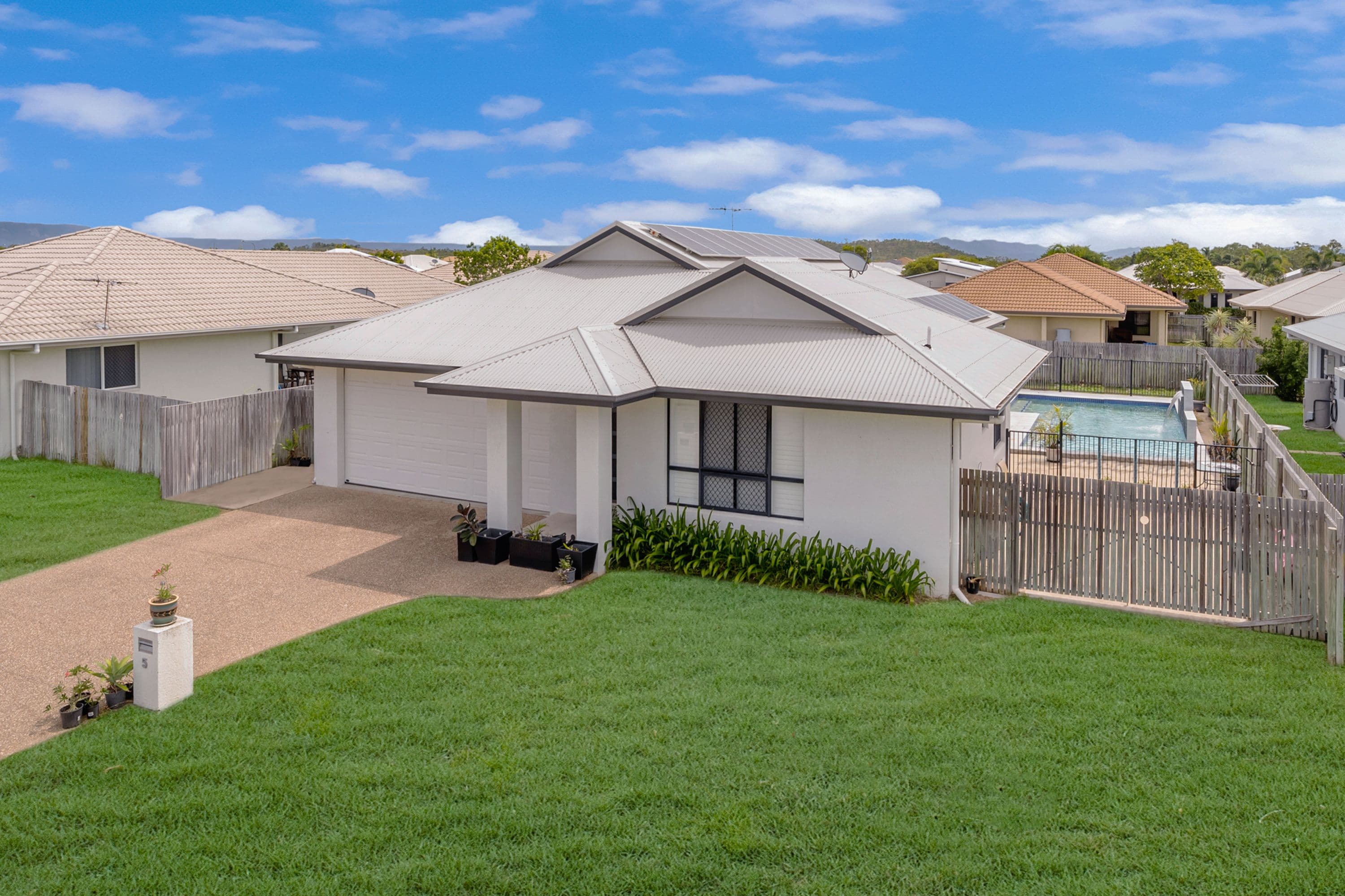 5 Polmaise Close, Burdell QLD 4818, Burdell - Thumbnail 2