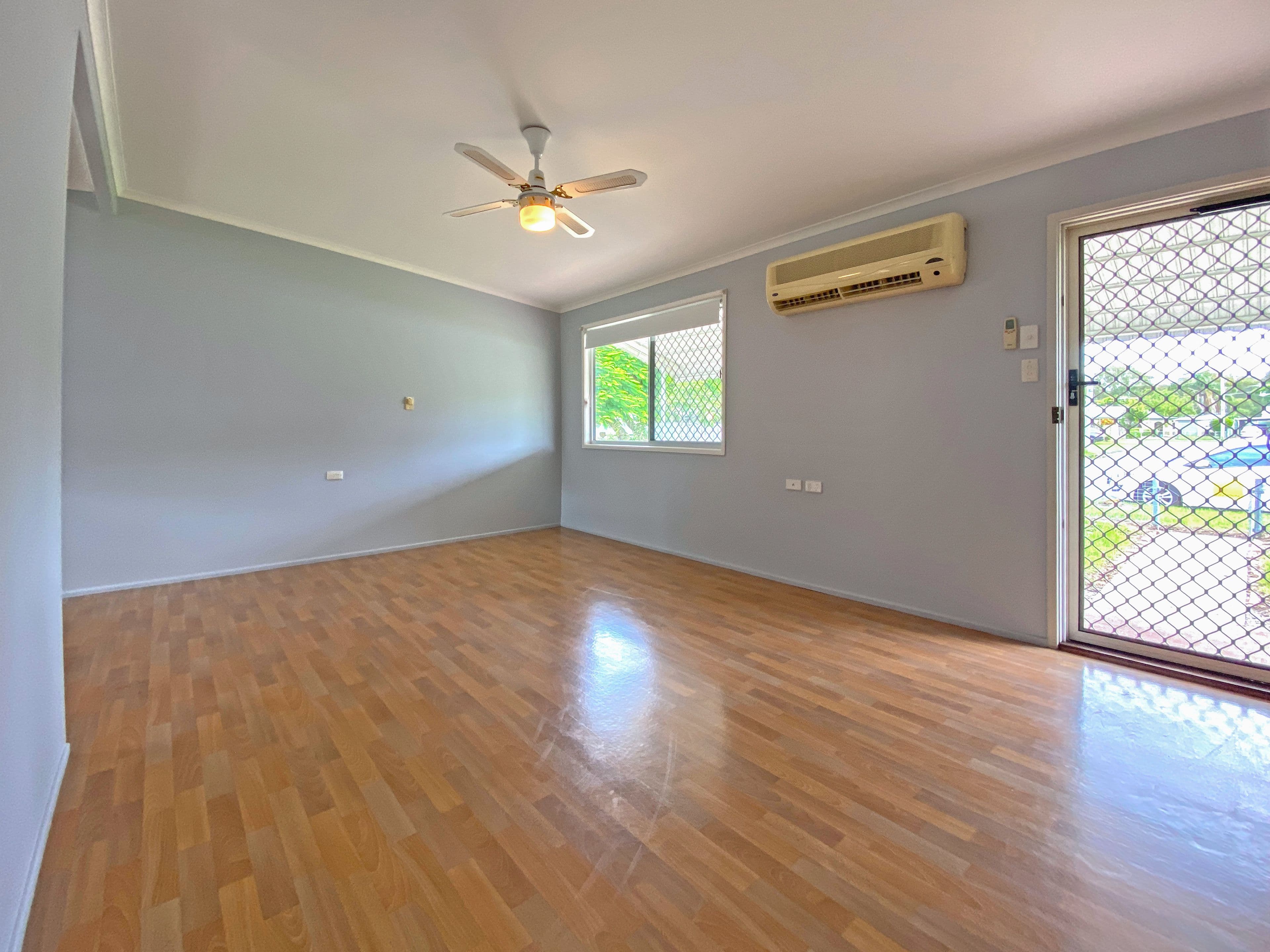 12 Fiona Street, Beachmere QLD 4510, Beachmere - Thumbnail 2
