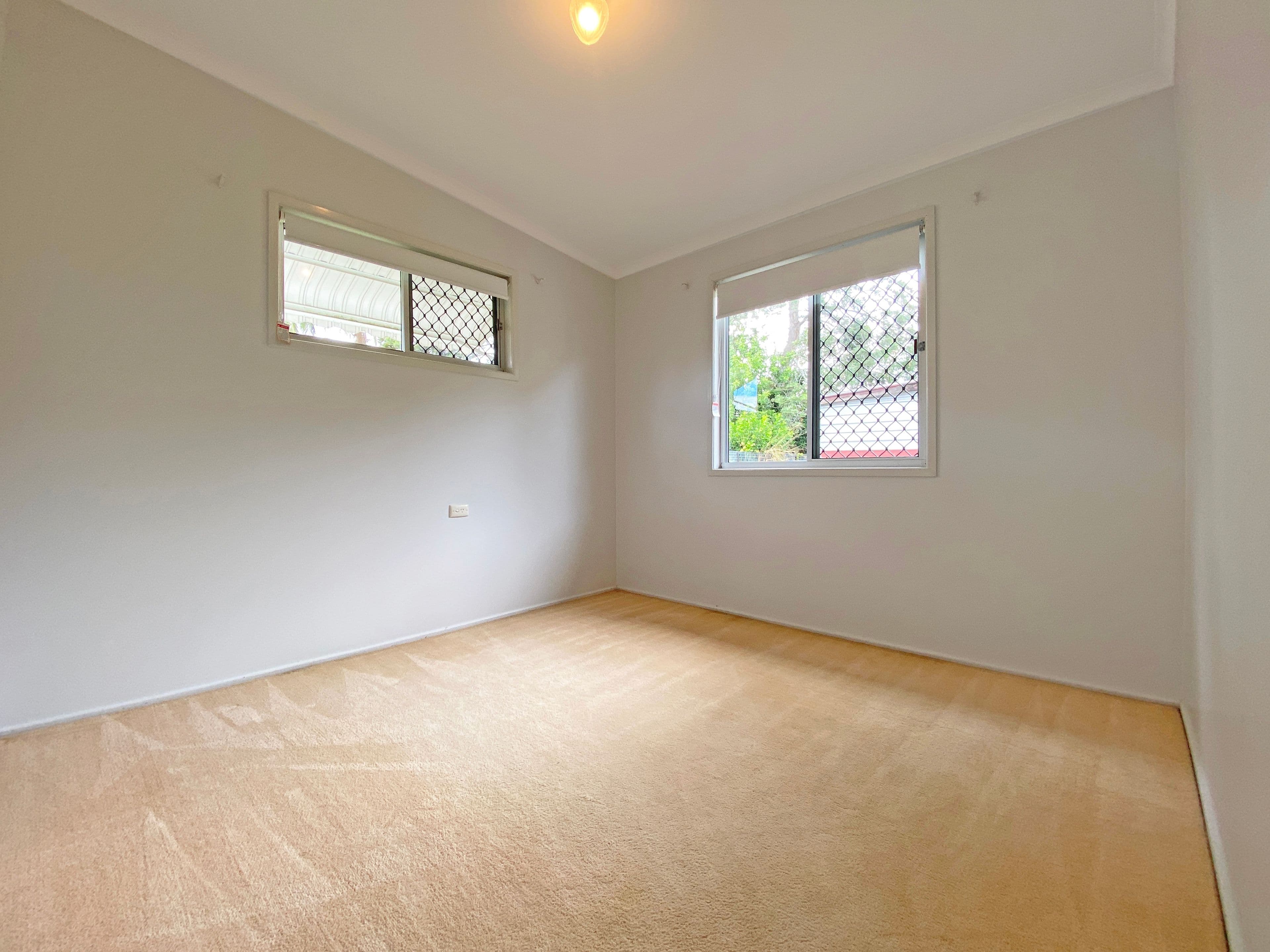 12 Fiona Street, Beachmere QLD 4510, Beachmere - Thumbnail 7
