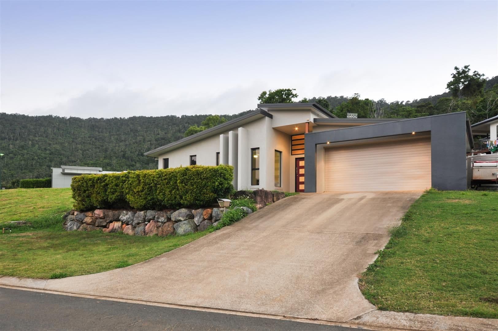 8 Armada Crescent, JUBILEE POCKET QLD 4802, Jubilee Pocket - Image 1