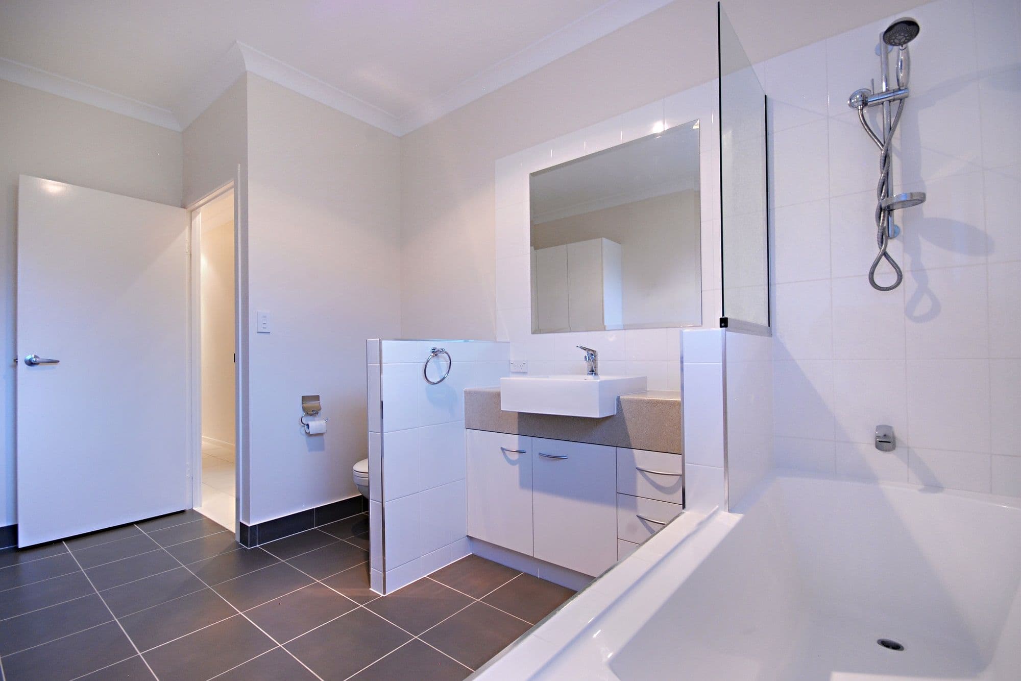 8 Armada Crescent, JUBILEE POCKET QLD 4802, Jubilee Pocket - Thumbnail 6