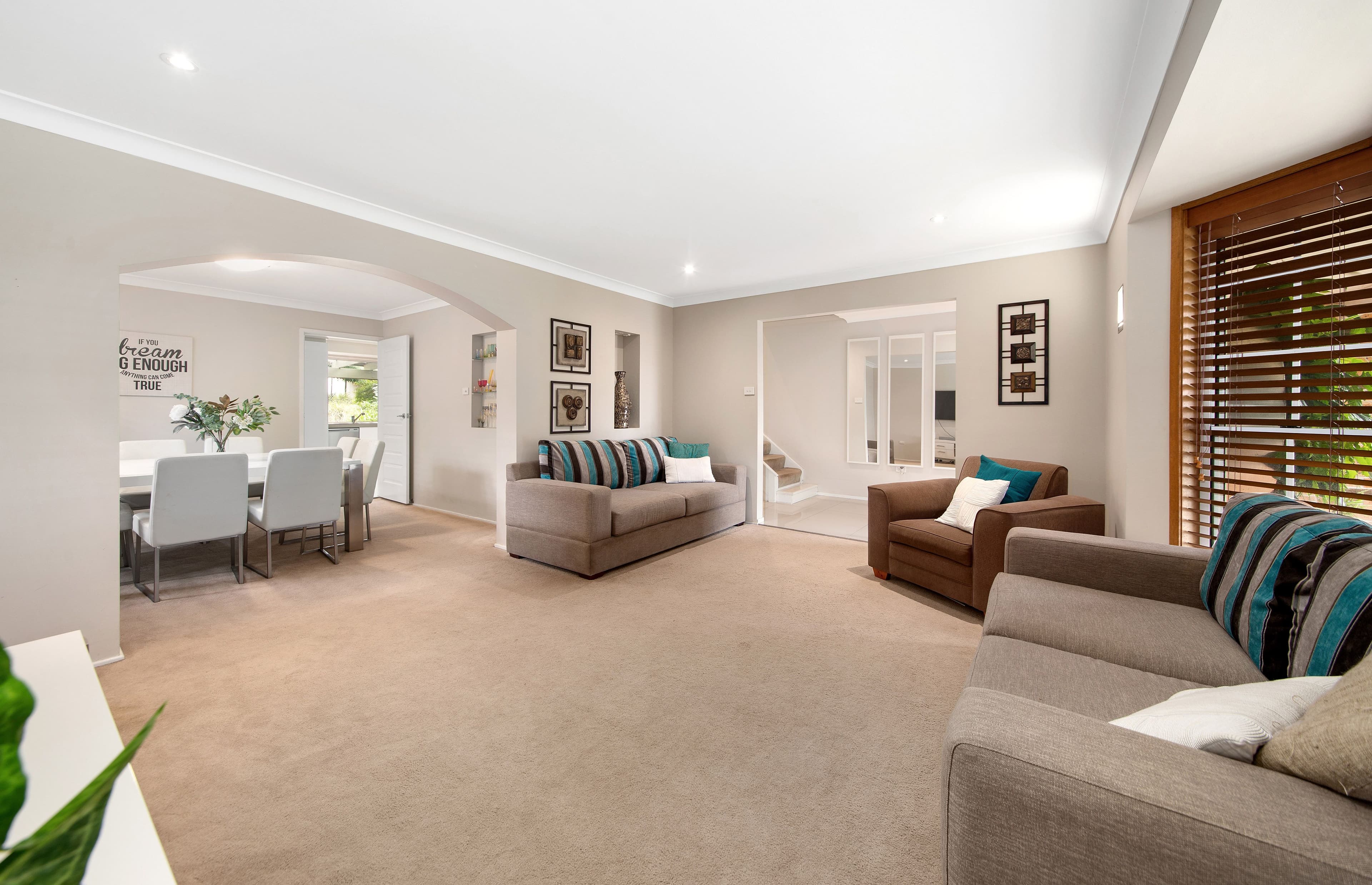 5 Kelsall Place, Barden Ridge - Thumbnail 2