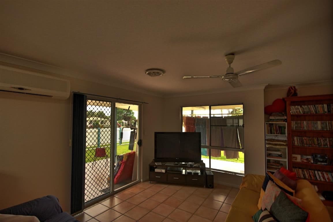 2 Hans Christian Street, SARINA QLD 4737, Sarina - Thumbnail 7