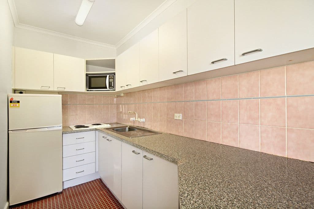 20 Strathearn Avenue, MURRUMBEENA VIC 3163, Murrumbeena - Thumbnail 2